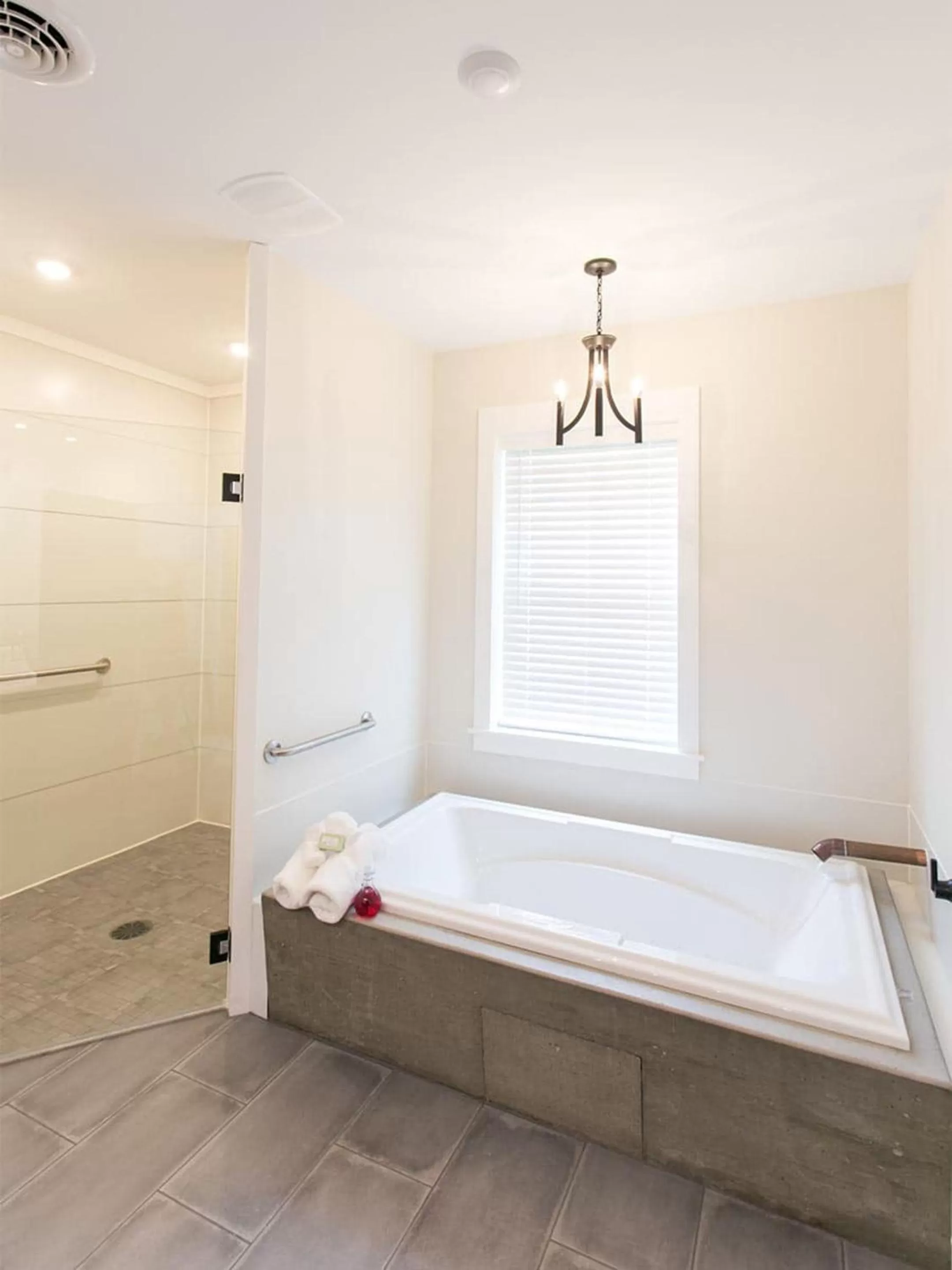 Bathroom in Farmhouse Suites by Amish Country Lodging