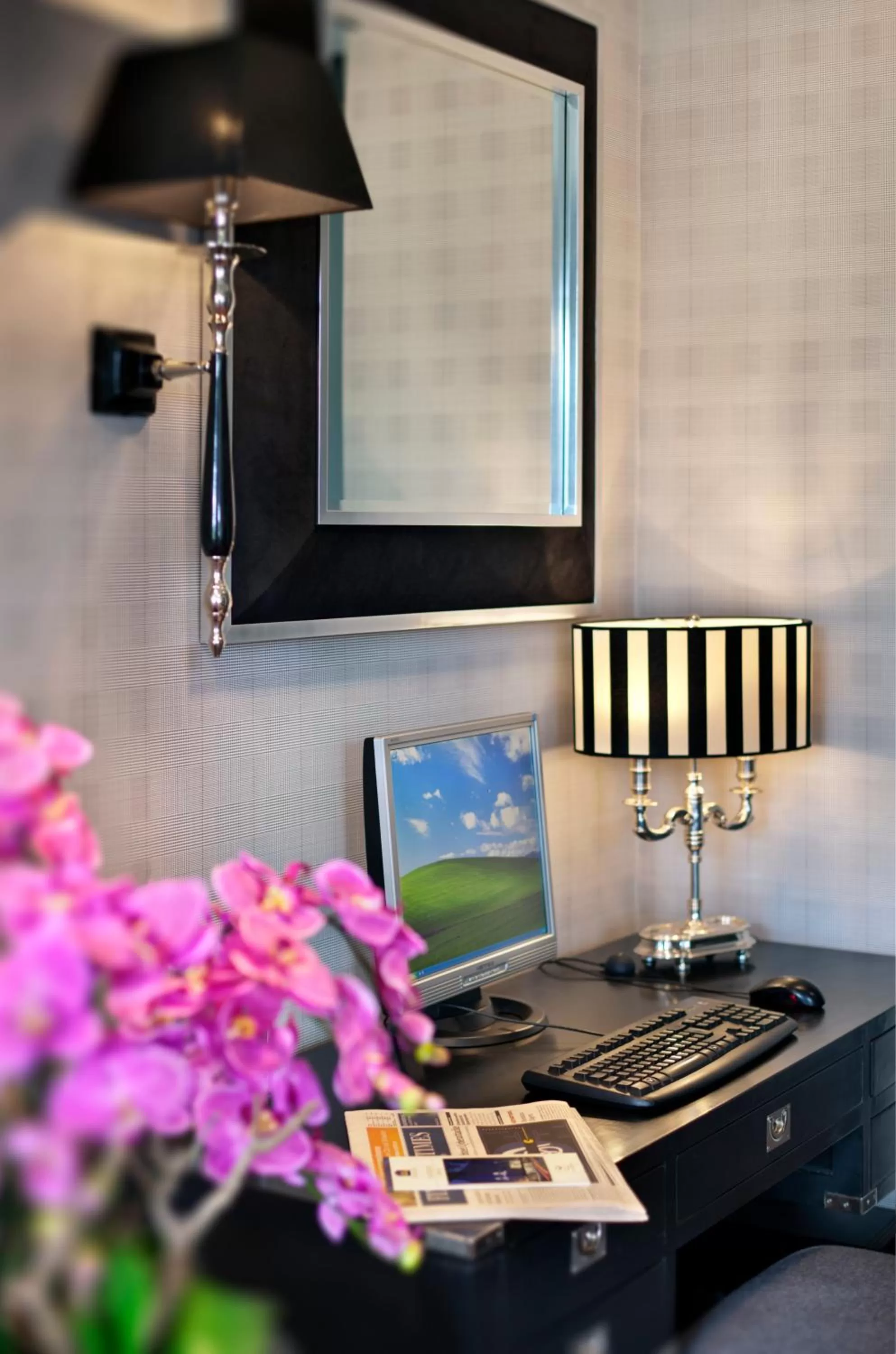 TV and multimedia in Tryp by Wyndham Luebeck Aquamarin