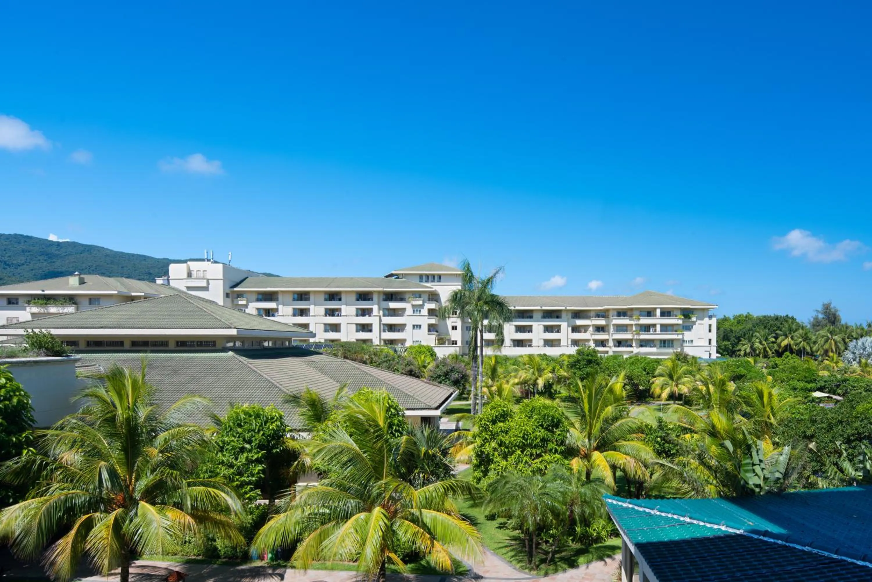 Property building in Horizon Resort & Spa Yalong Bay-Yalong Bay Central