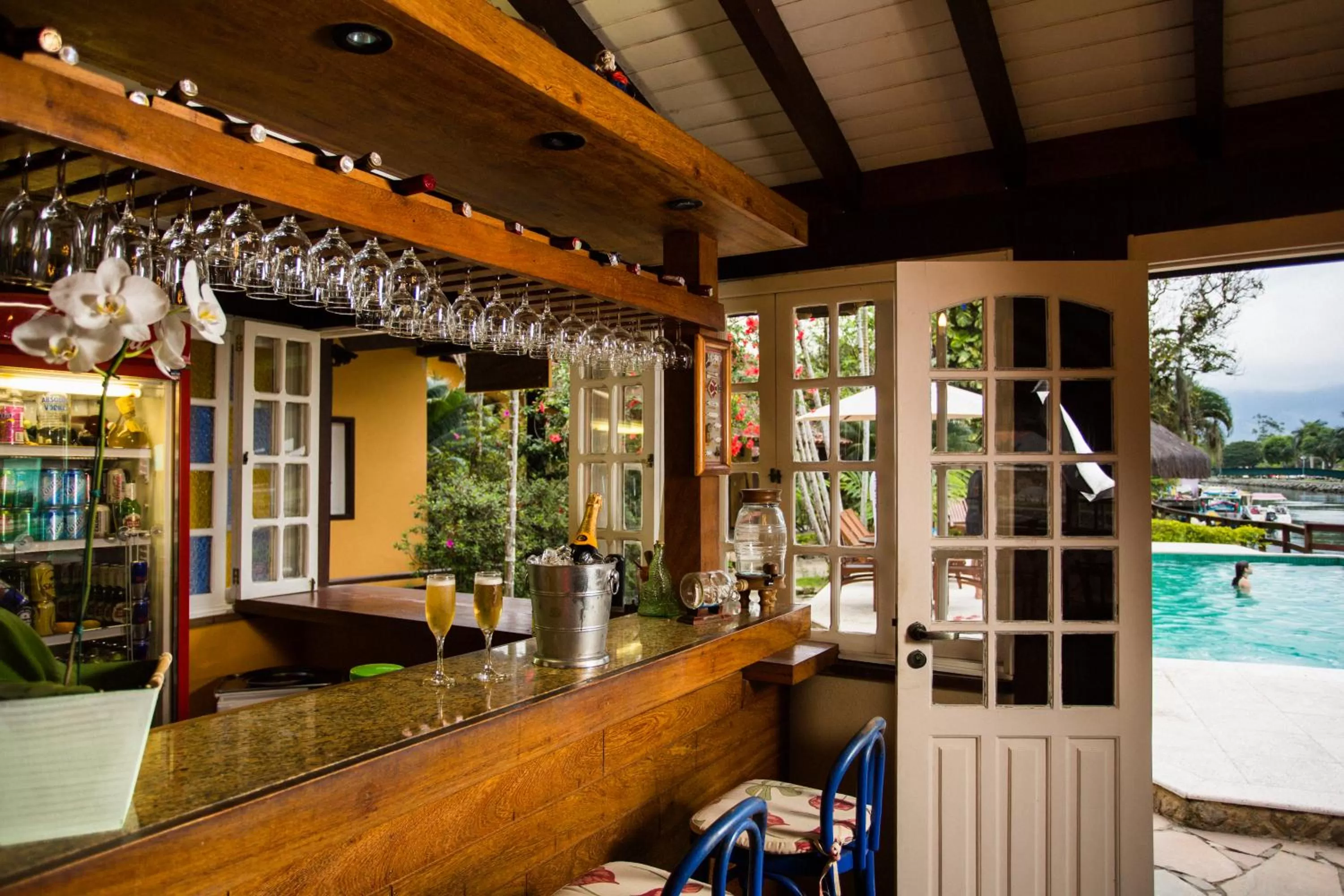 Lounge or bar in Pousada Corsario Paraty