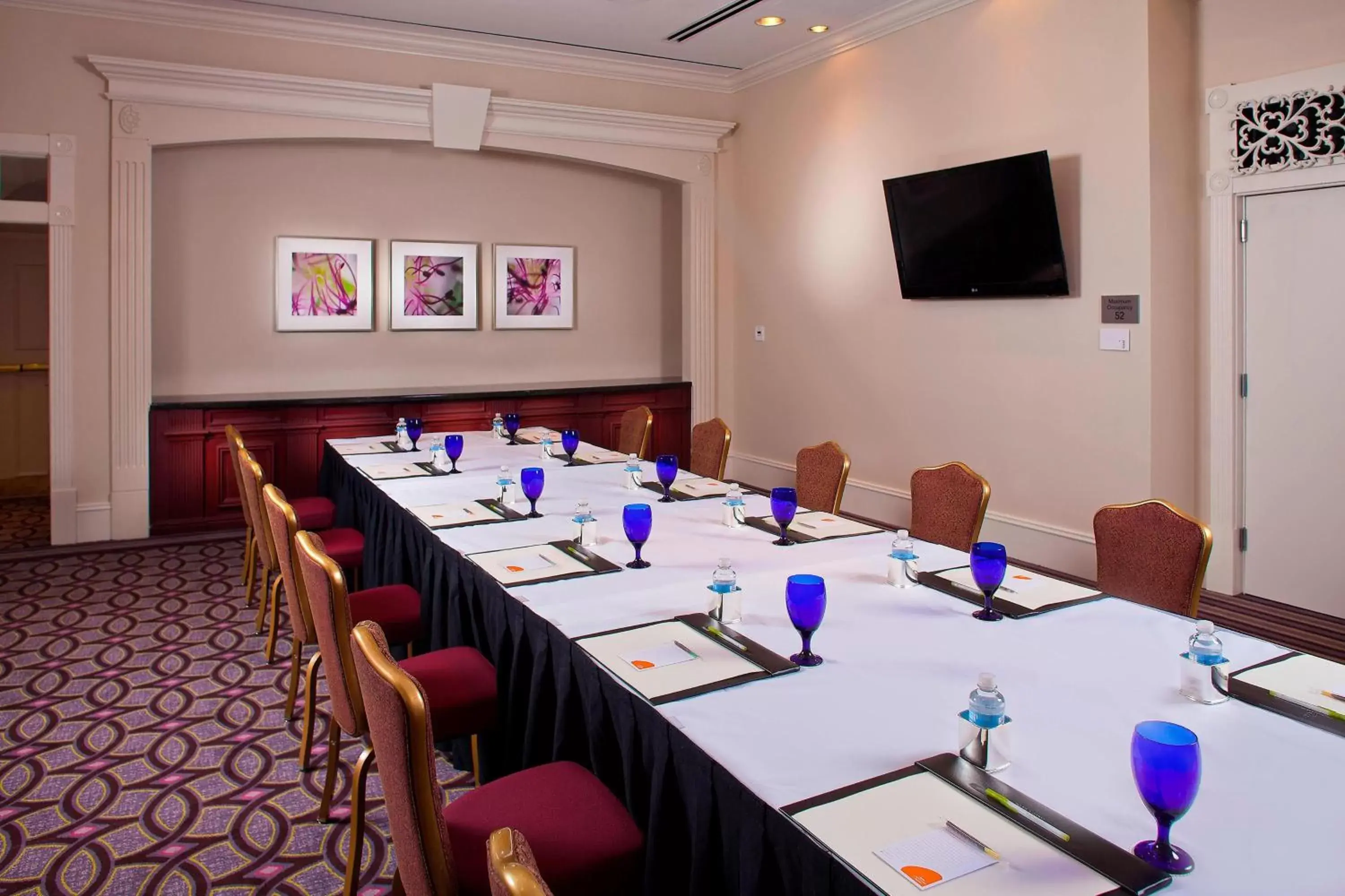 Meeting/conference room in Courtyard by Marriott New Orleans French Quarter/Iberville