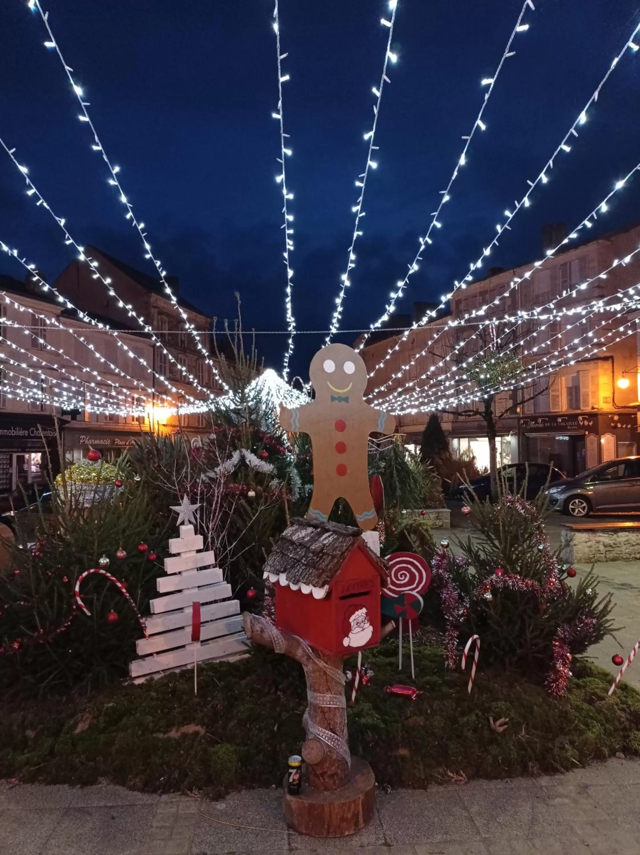 Neighbourhood in Le Perroquet Vert