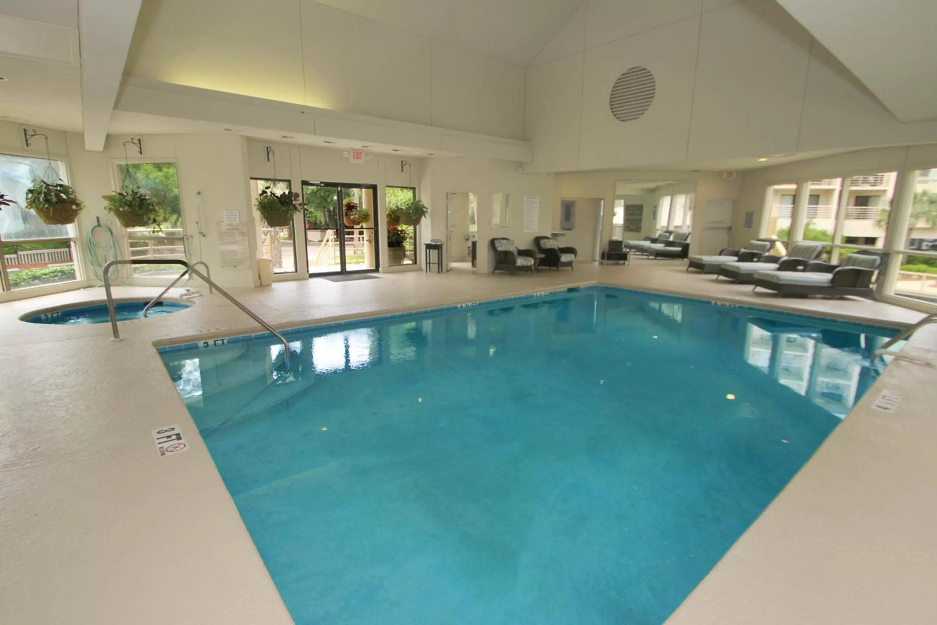 Swimming Pool in Villamare Resort