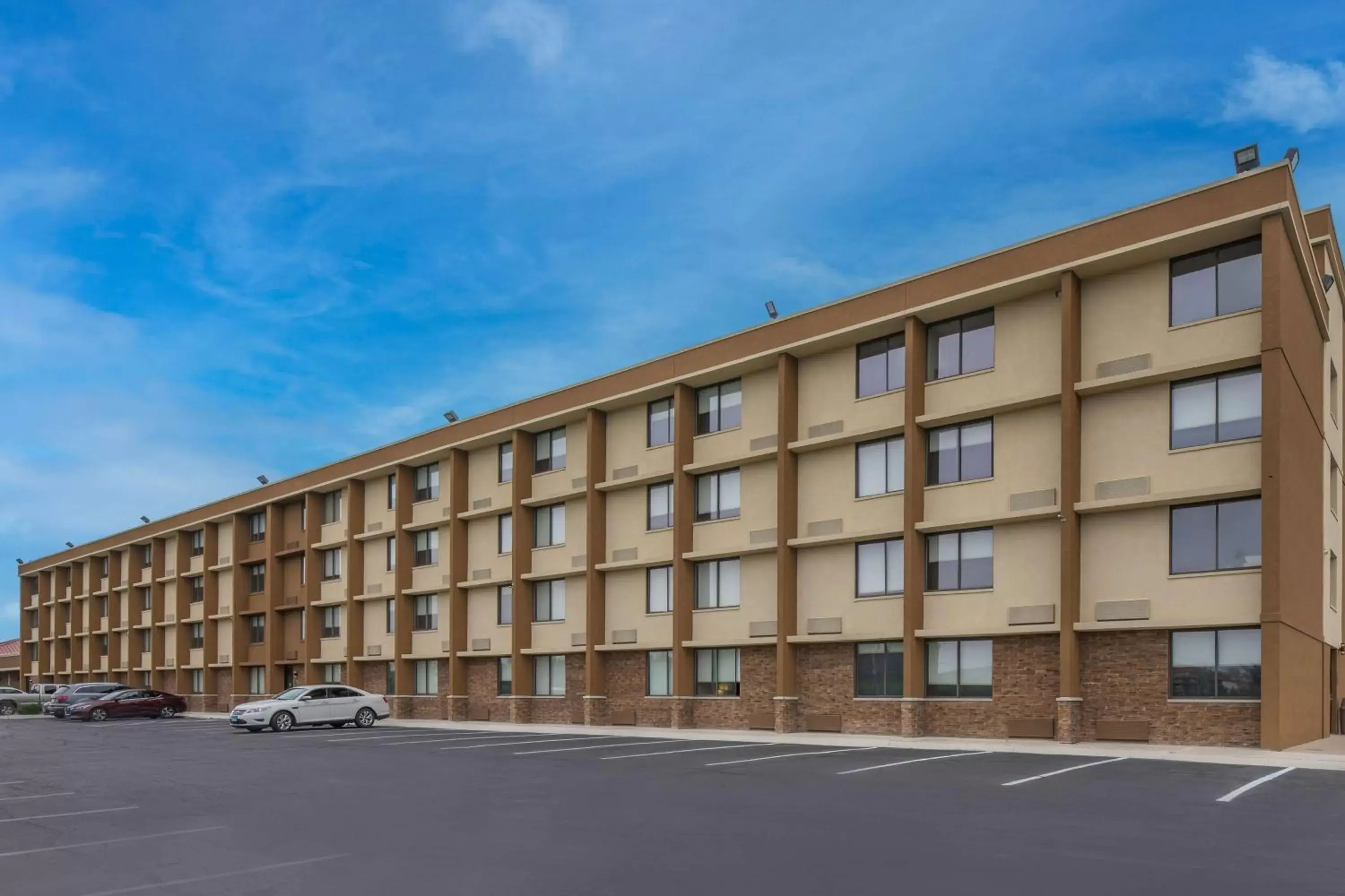 Property Building in Best Western Northwest Indiana Inn