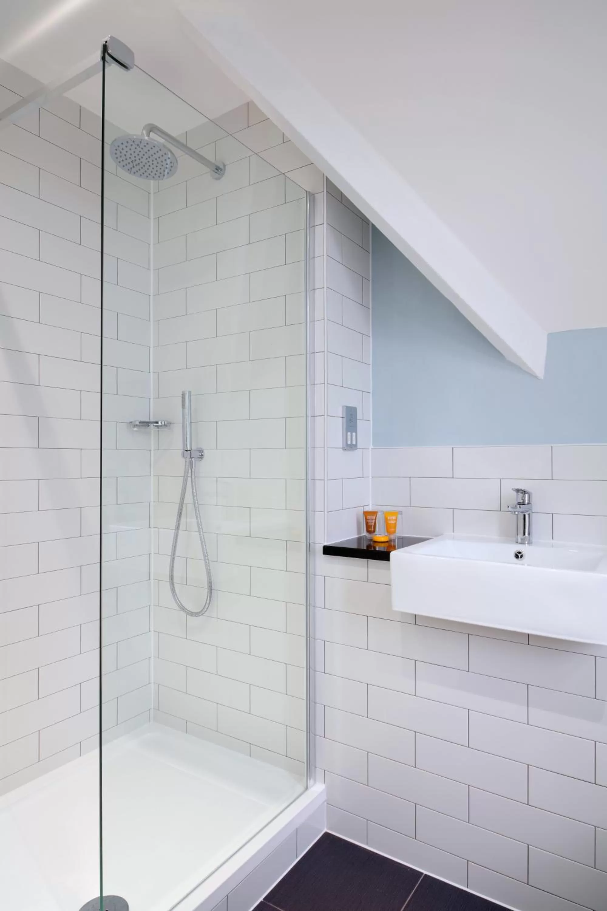 Bathroom in London Chigwell Prince Regent Hotel, BW Signature Collection