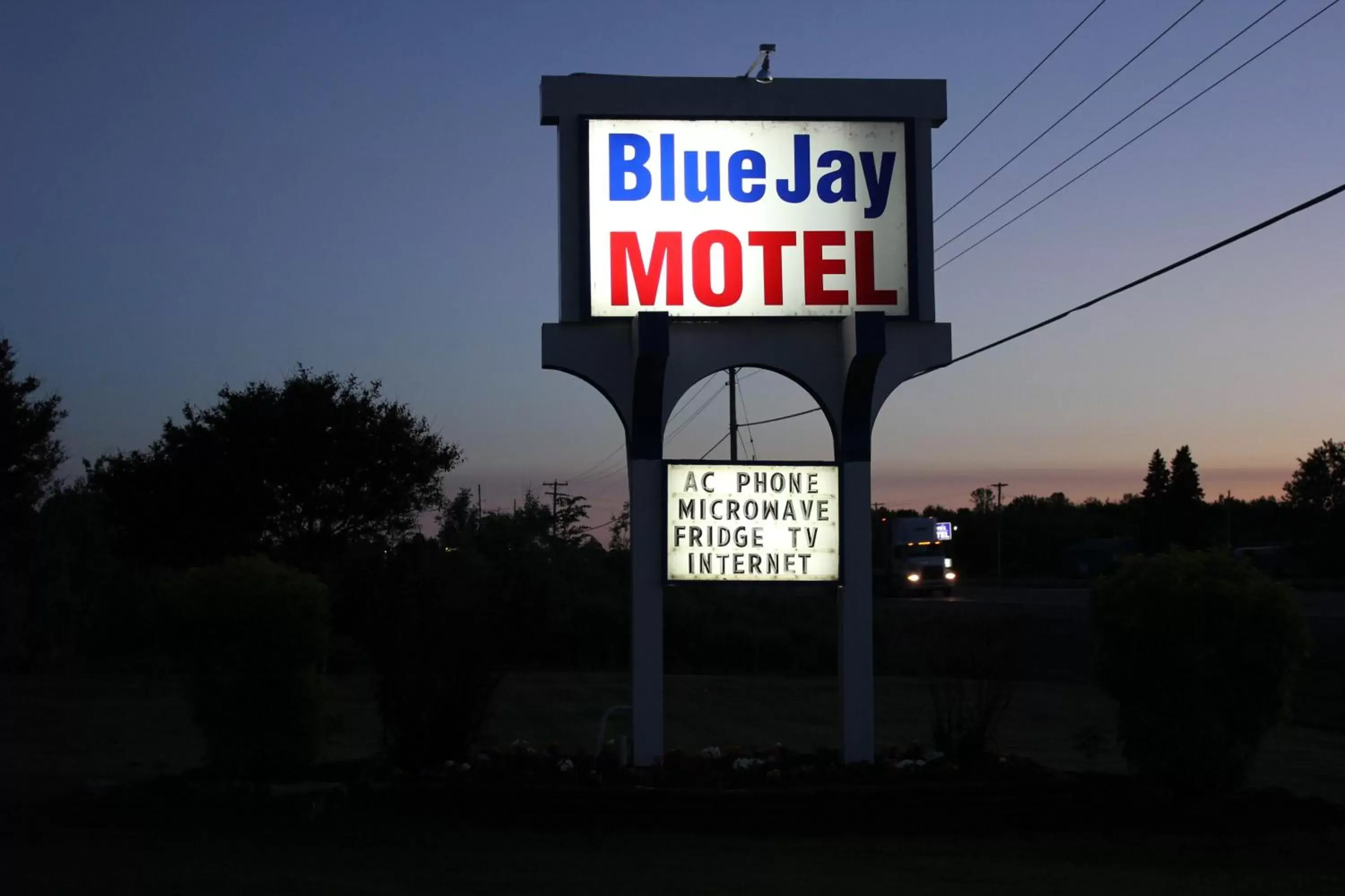 Sunset in Blue Jay Motel