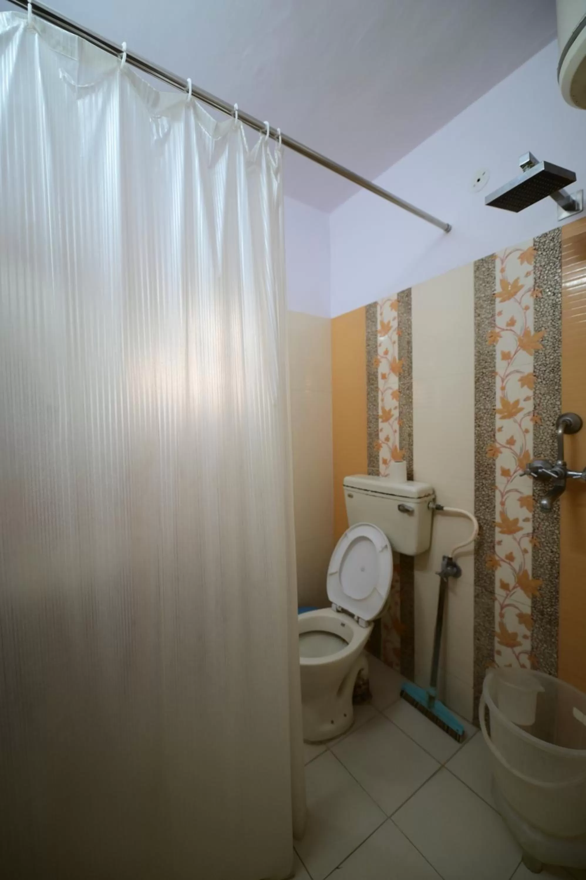 Shower in Chitra Katha - A Story Per Stay