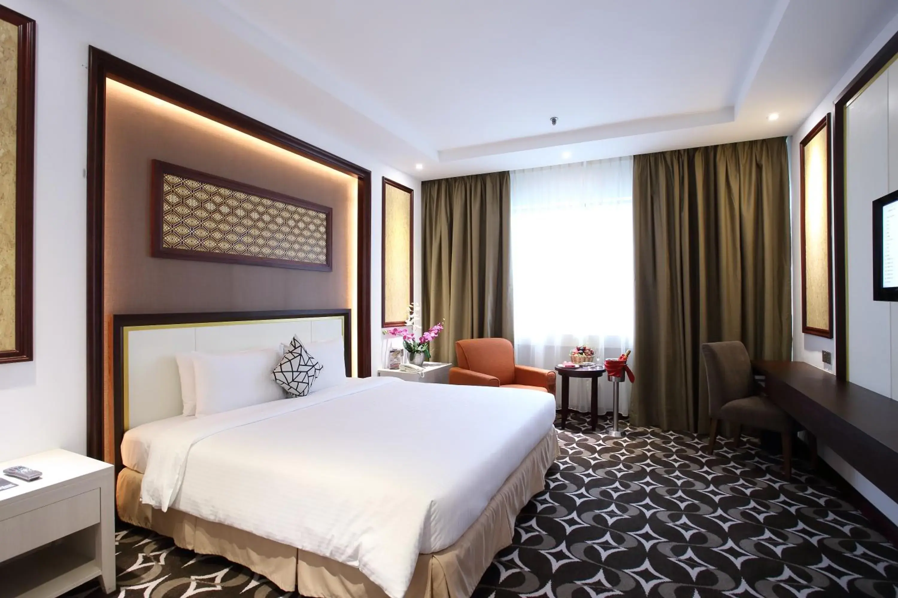 Bed in Corus Hotel Kuala Lumpur