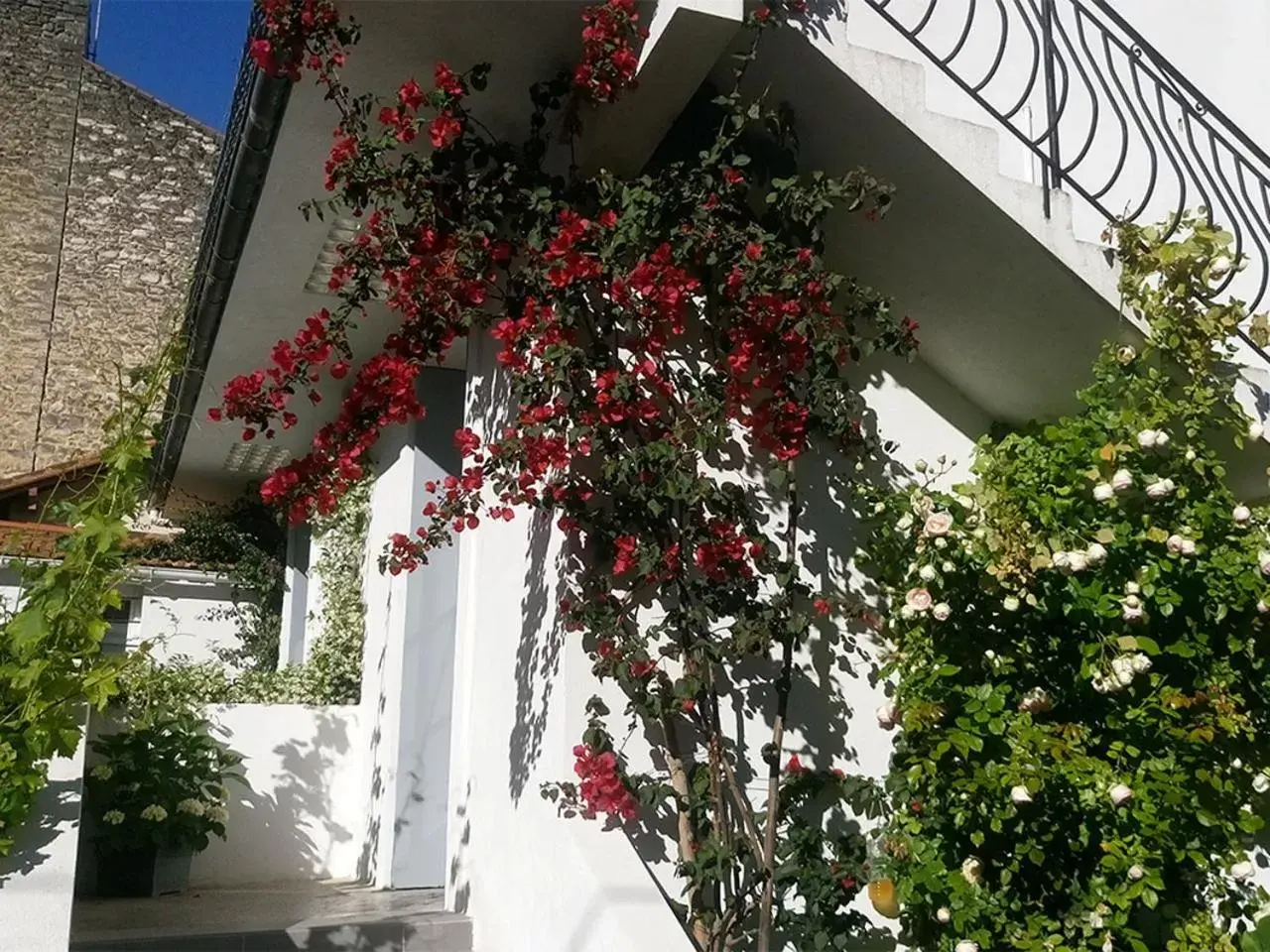 Facade/entrance, Property Building in Le Clos Chez Michel