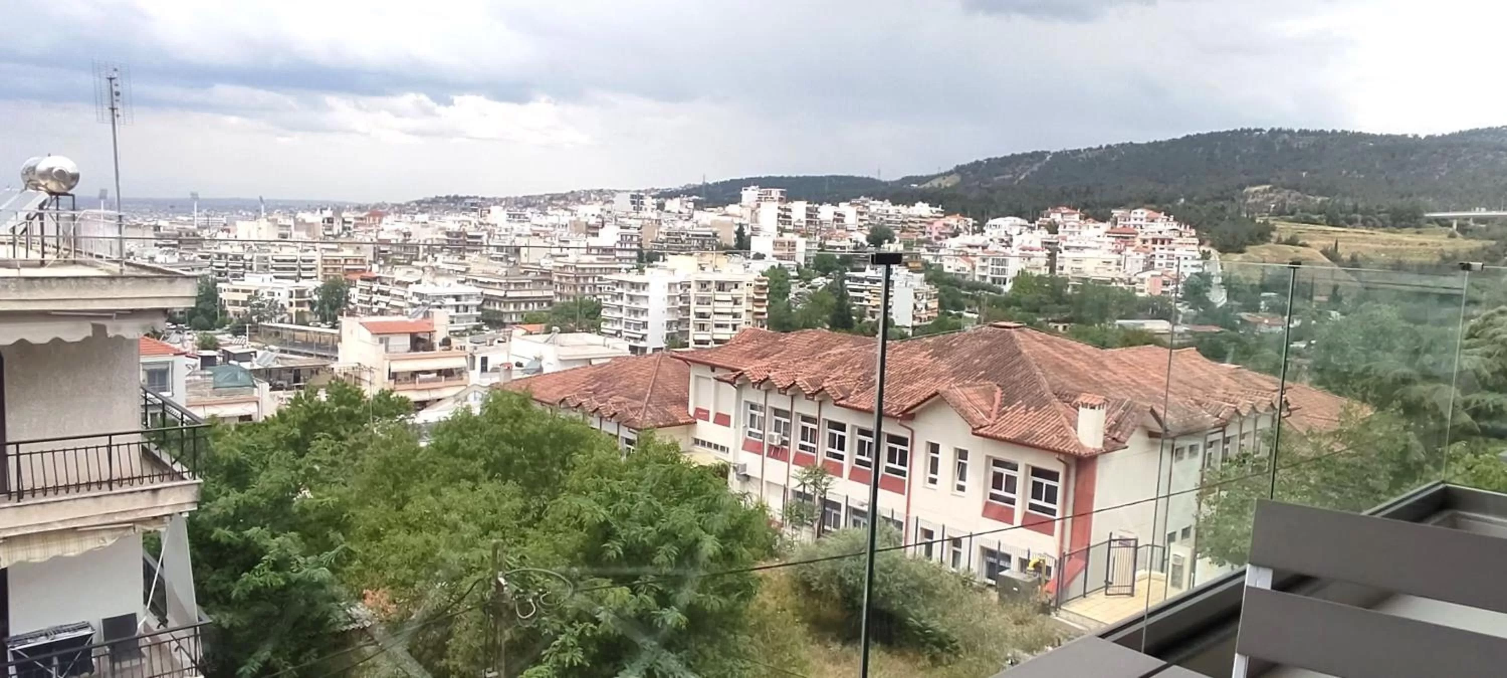 Natural landscape in Toumba apartments