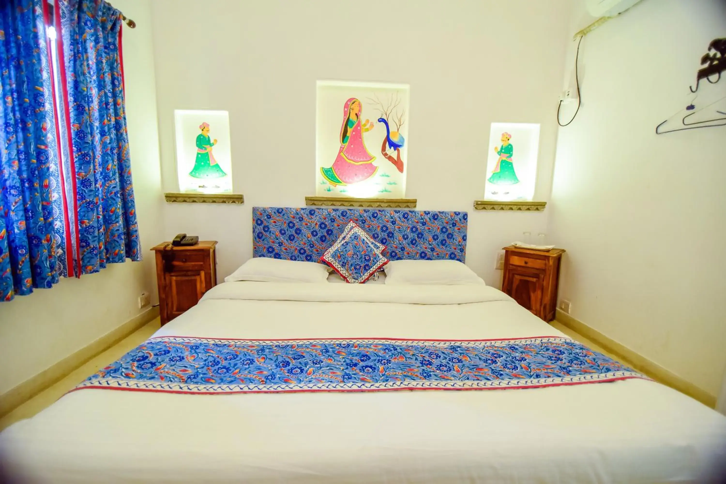 Bed in Hotel Udaigarh