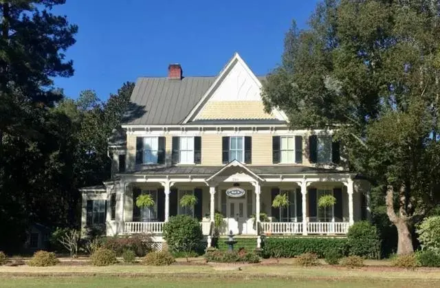 Property Building in Flowertown Bed and Breakfast