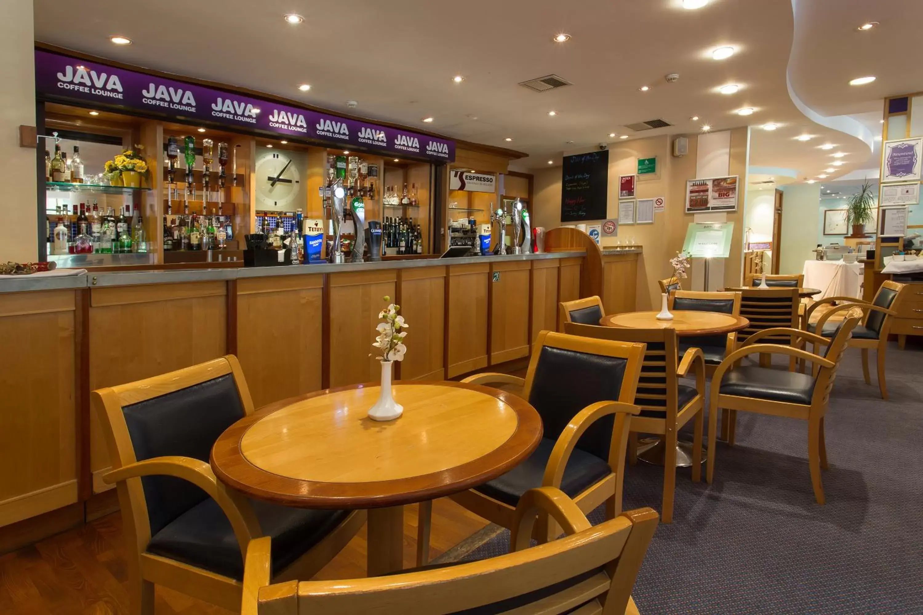 Lounge or bar, Lounge/Bar in Britannia Leeds Bradford Airport