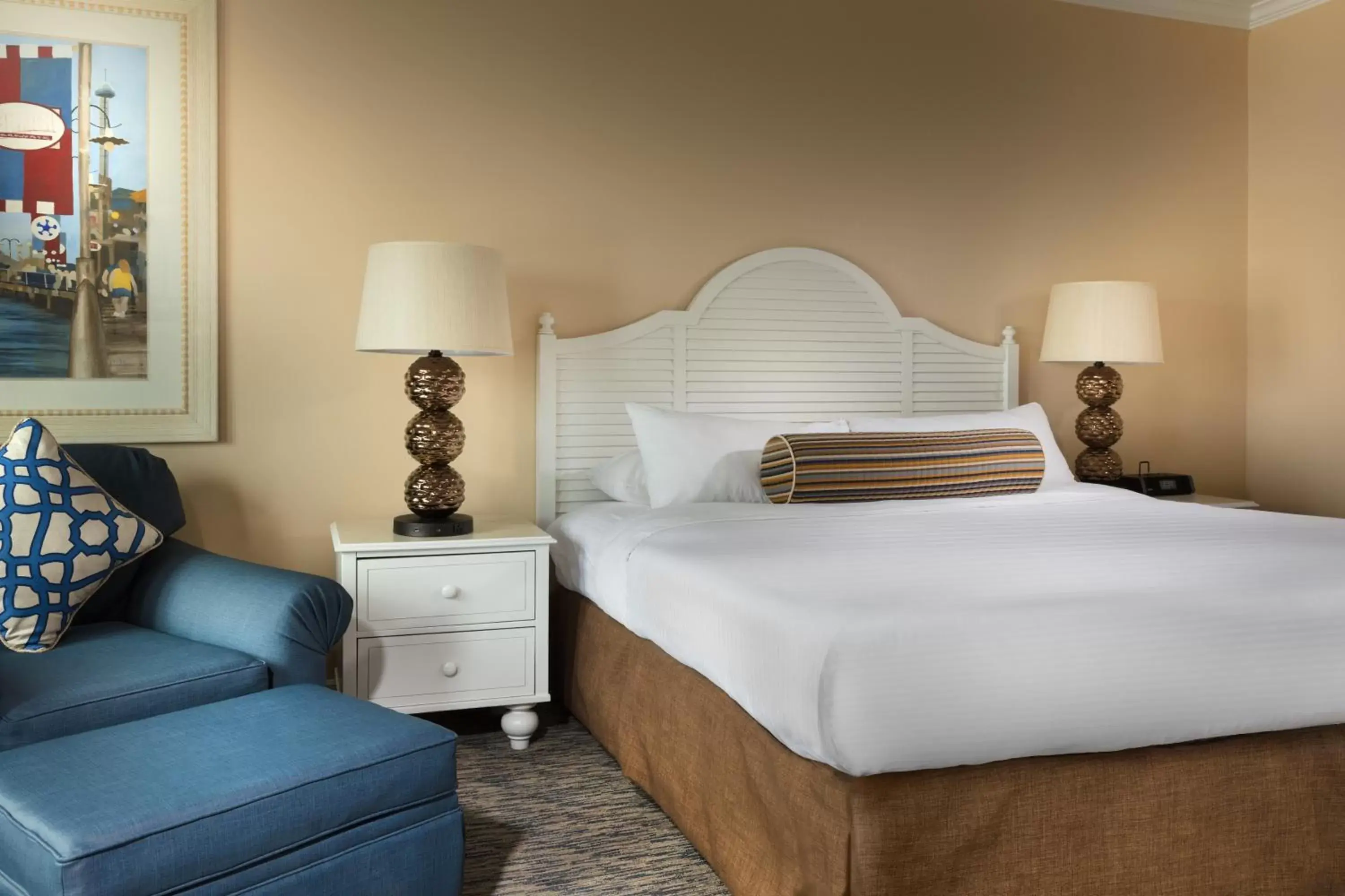 Bedroom, Bed in Boardwalk Inn Bedroom, Bed in Boardwalk Inn