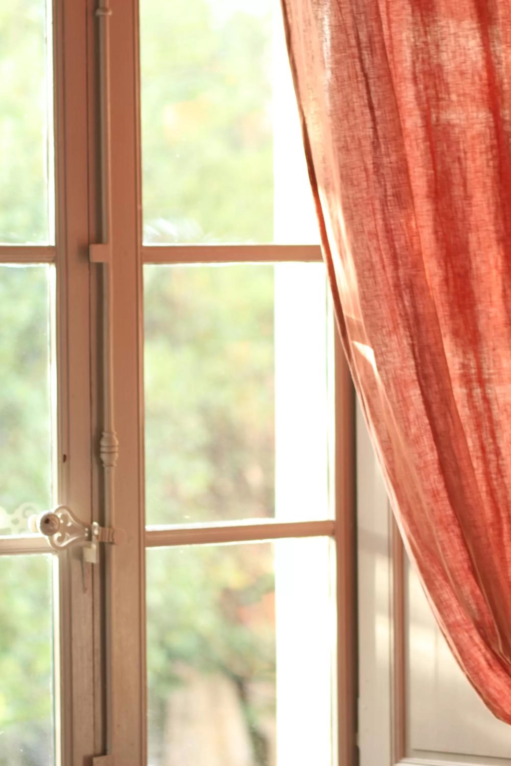 Time of day in Maison Sumiane