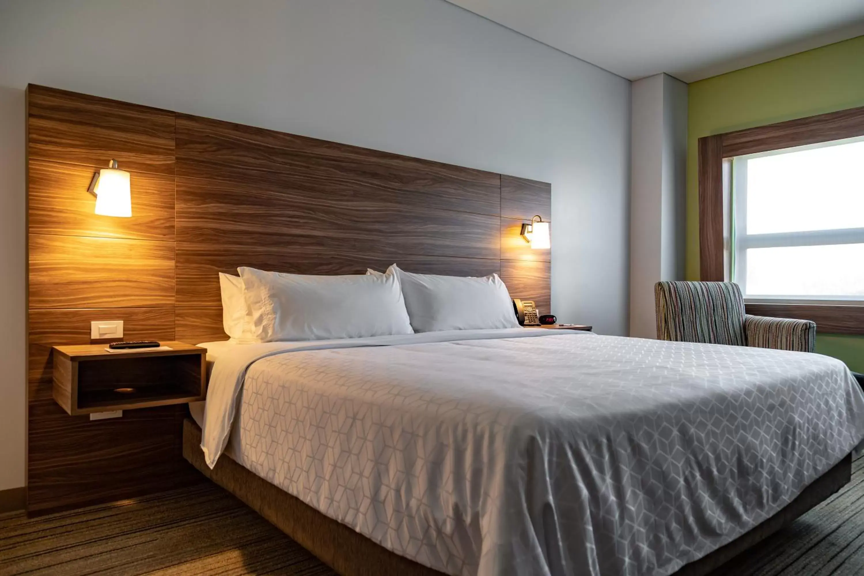 Bed in Holiday Inn Express & Suites - Ensenada Centro, an IHG Hotel