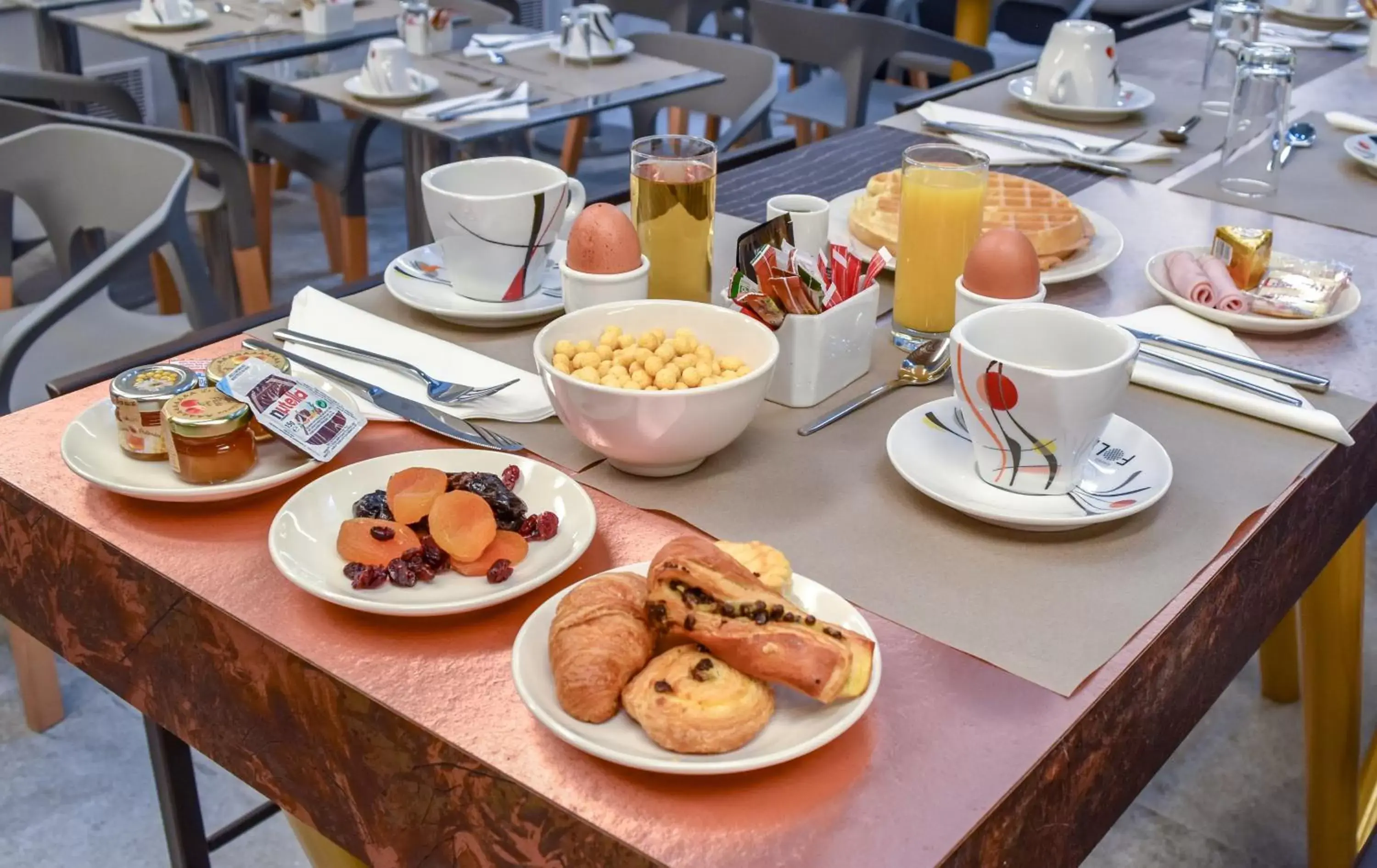 Breakfast in Hôtel B55