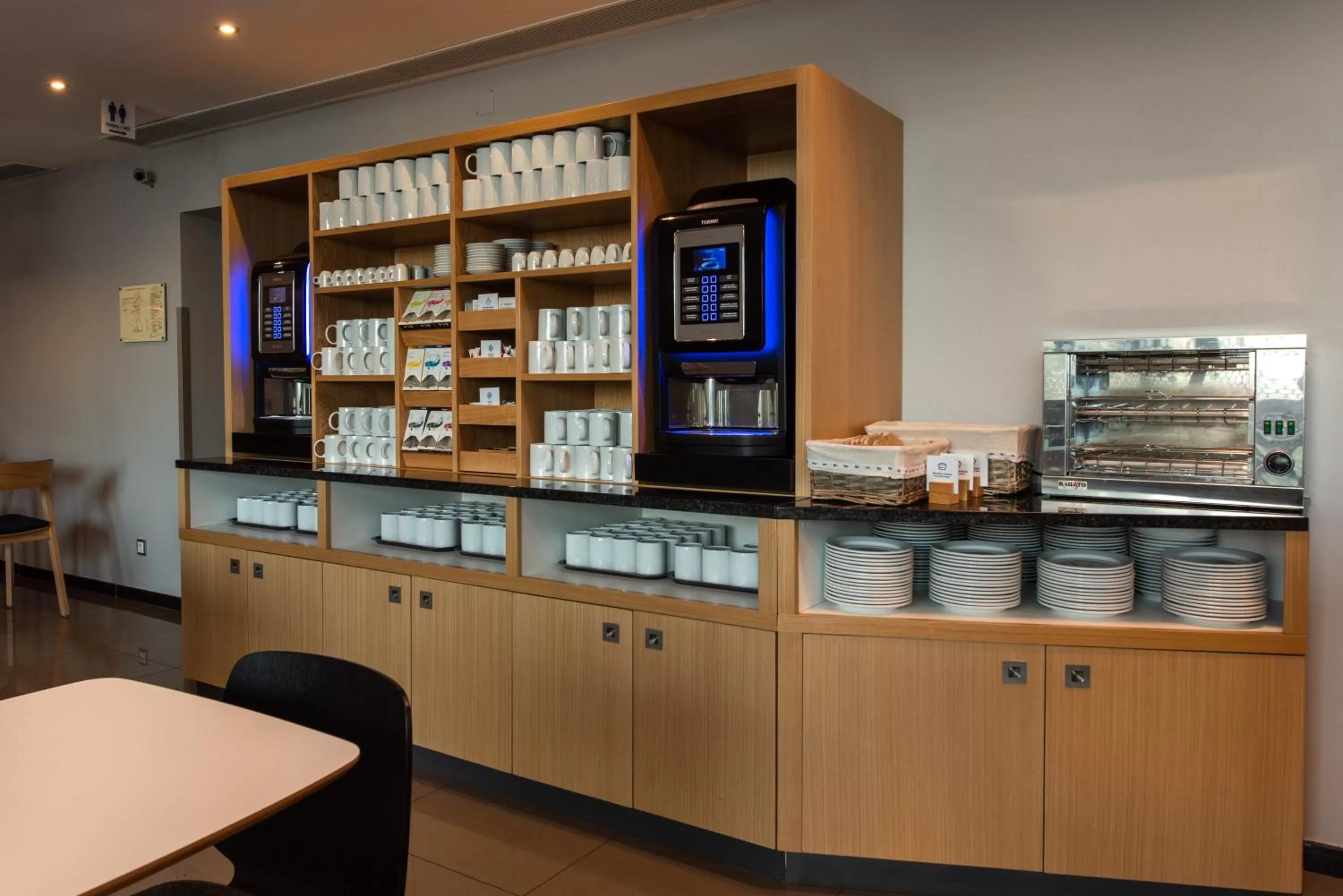 Breakfast in Holiday Inn Express Lisbon Airport by IHG