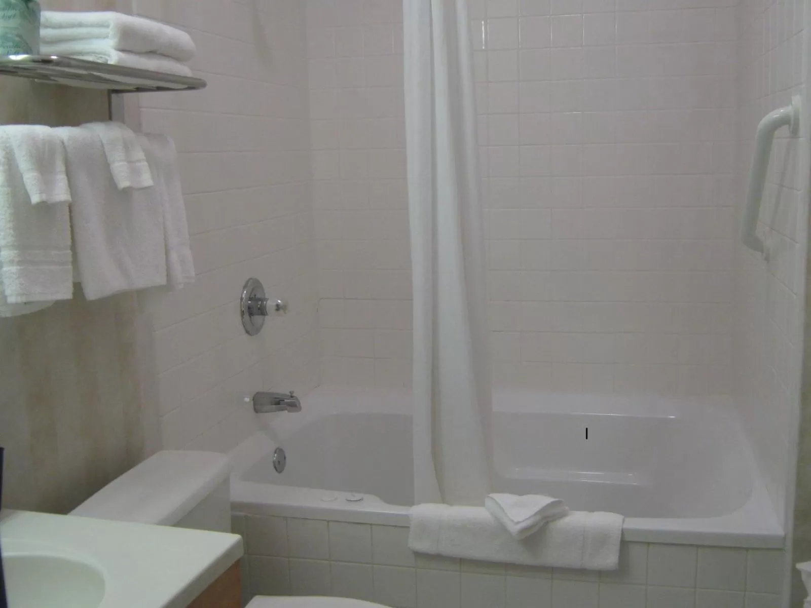 Bathroom in Super 8 by Wyndham Ottawa Starved Rock