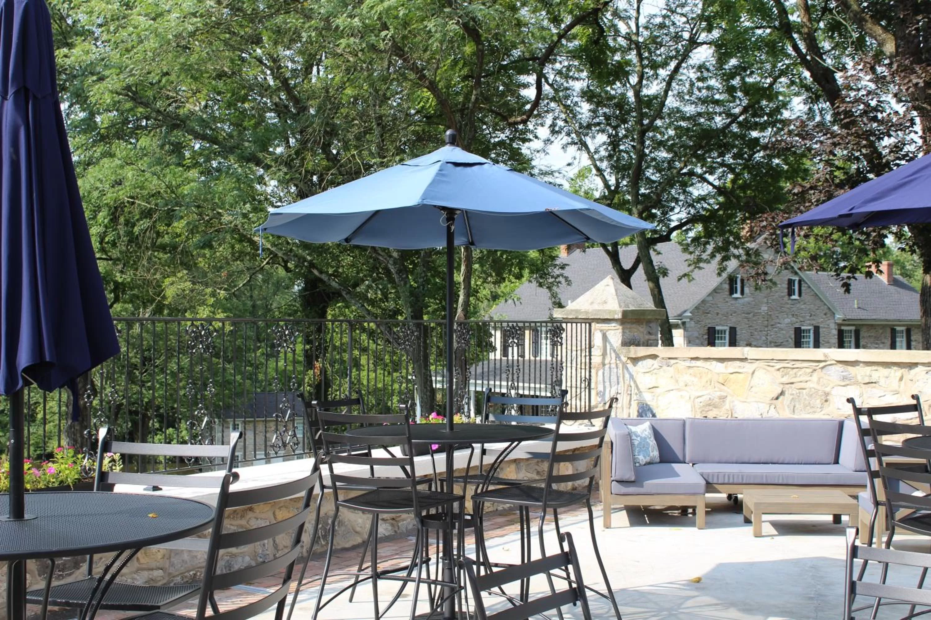 Restaurant/places to eat in Allenberry Resort