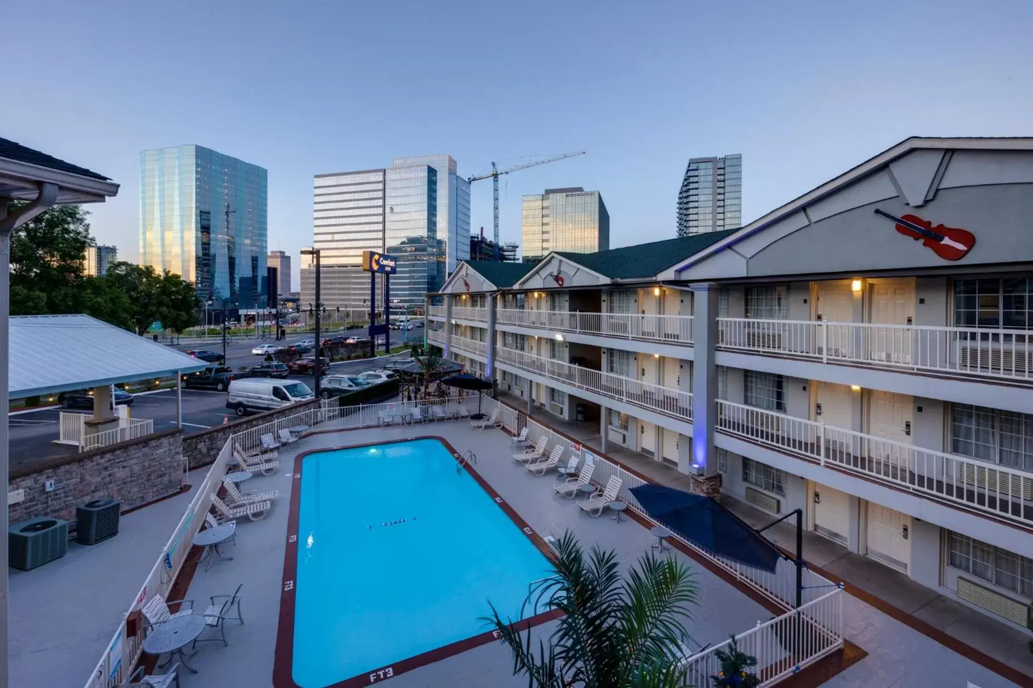 Swimming pool, Pool View in Comfort Inn Downtown Nashville - Music City Center