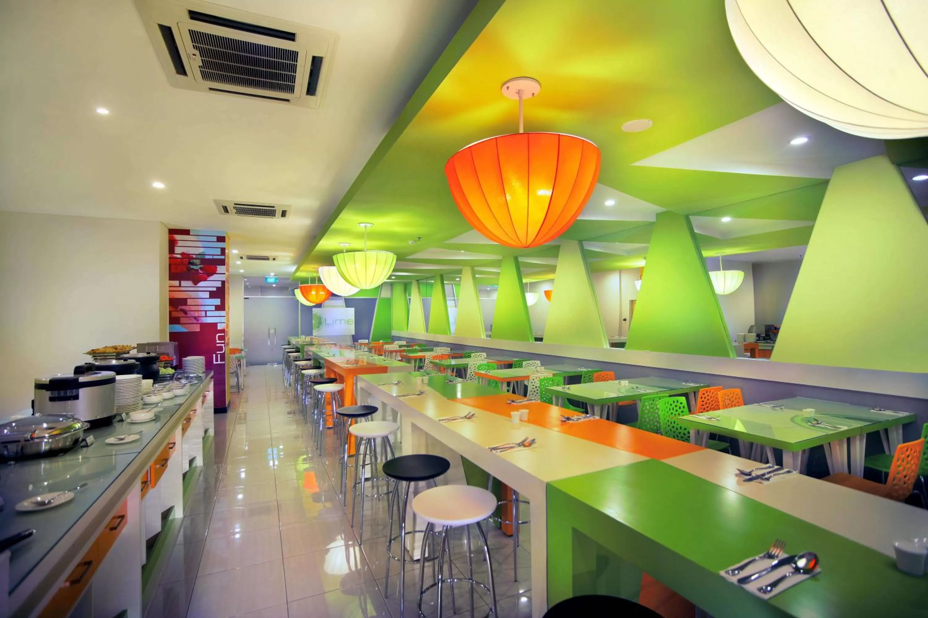 Restaurant/places to eat in favehotel Braga