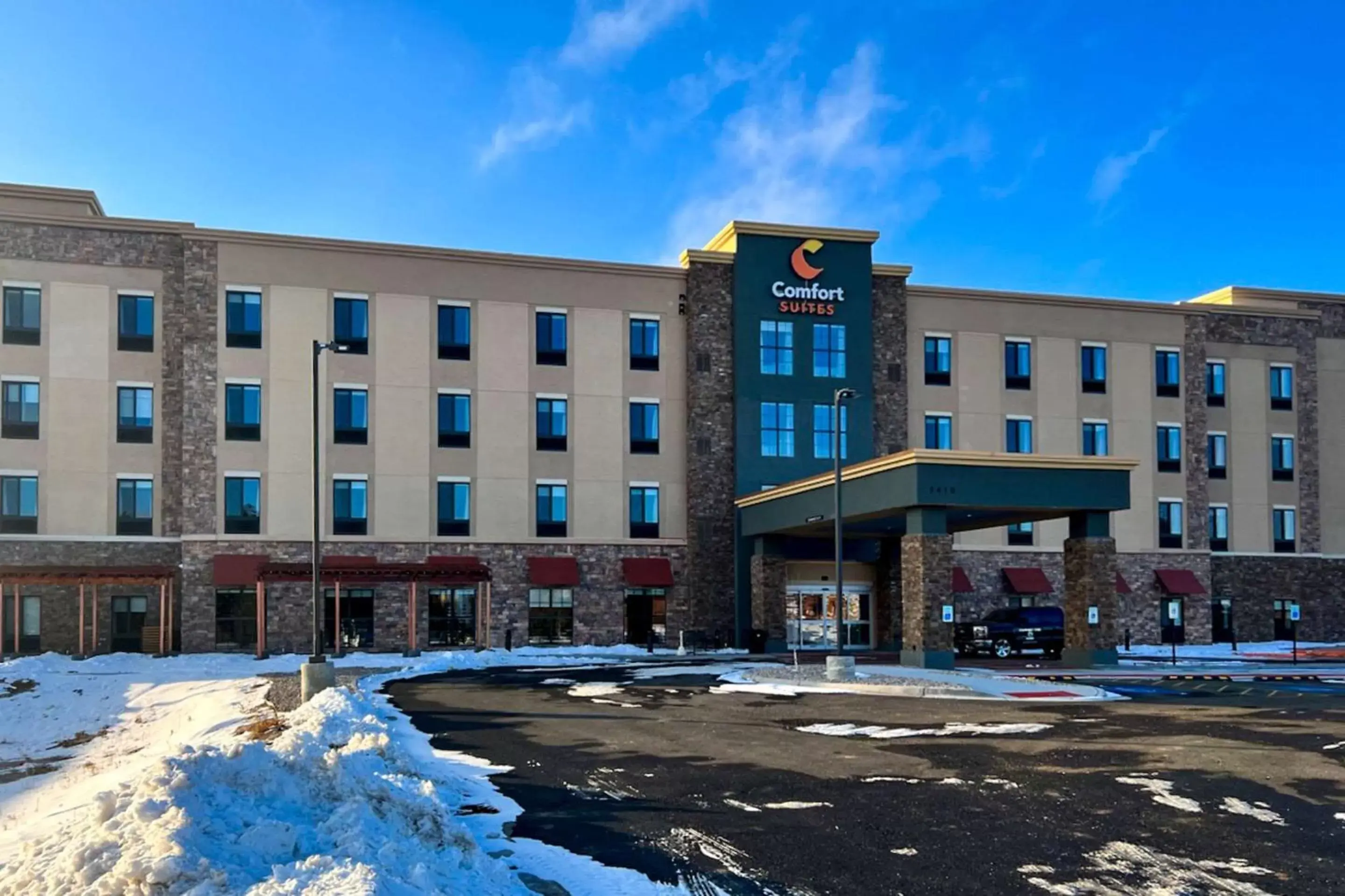 Property Building in Comfort Suites