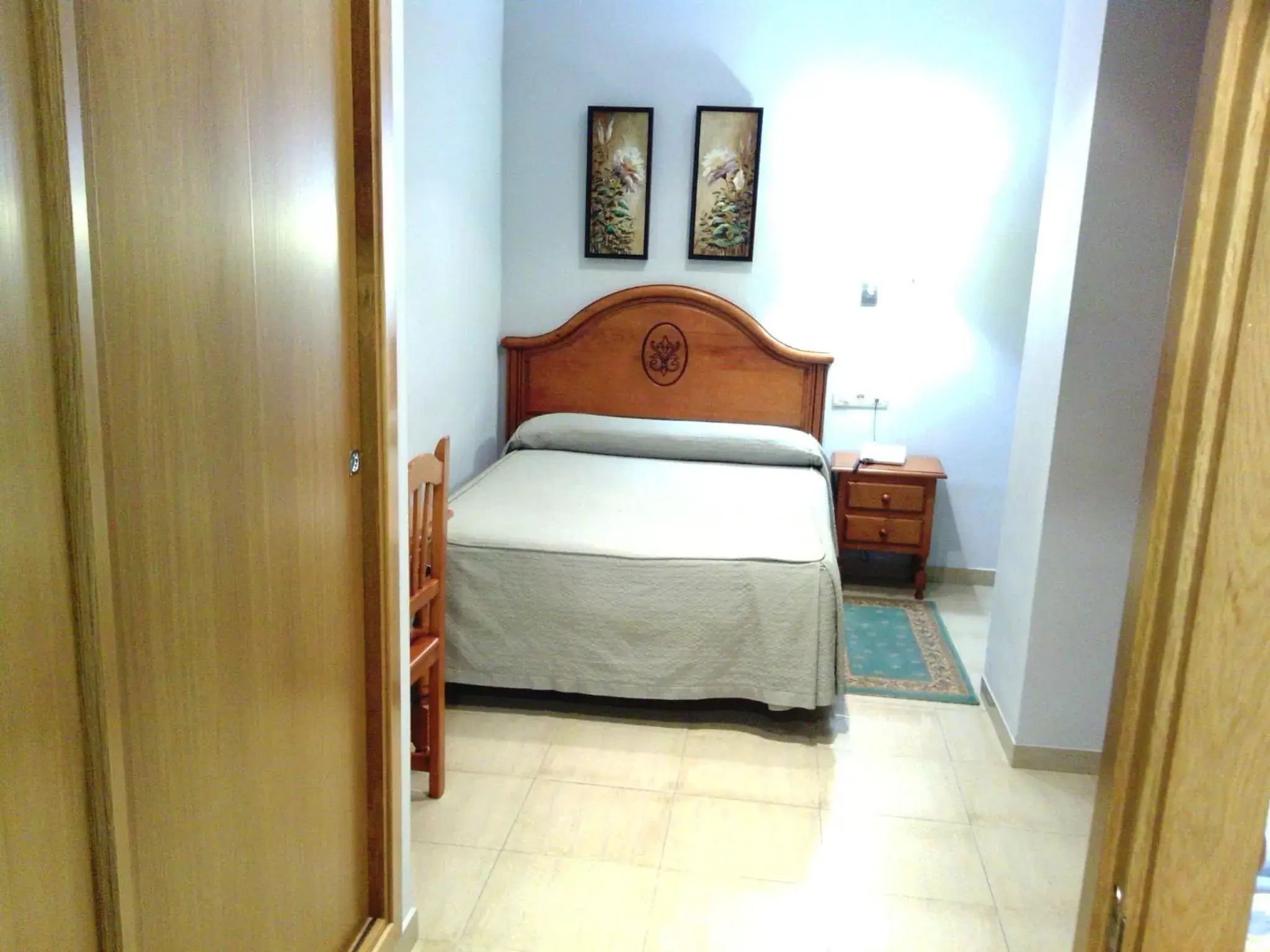 Double Room - Disability Access in Hotel Goya