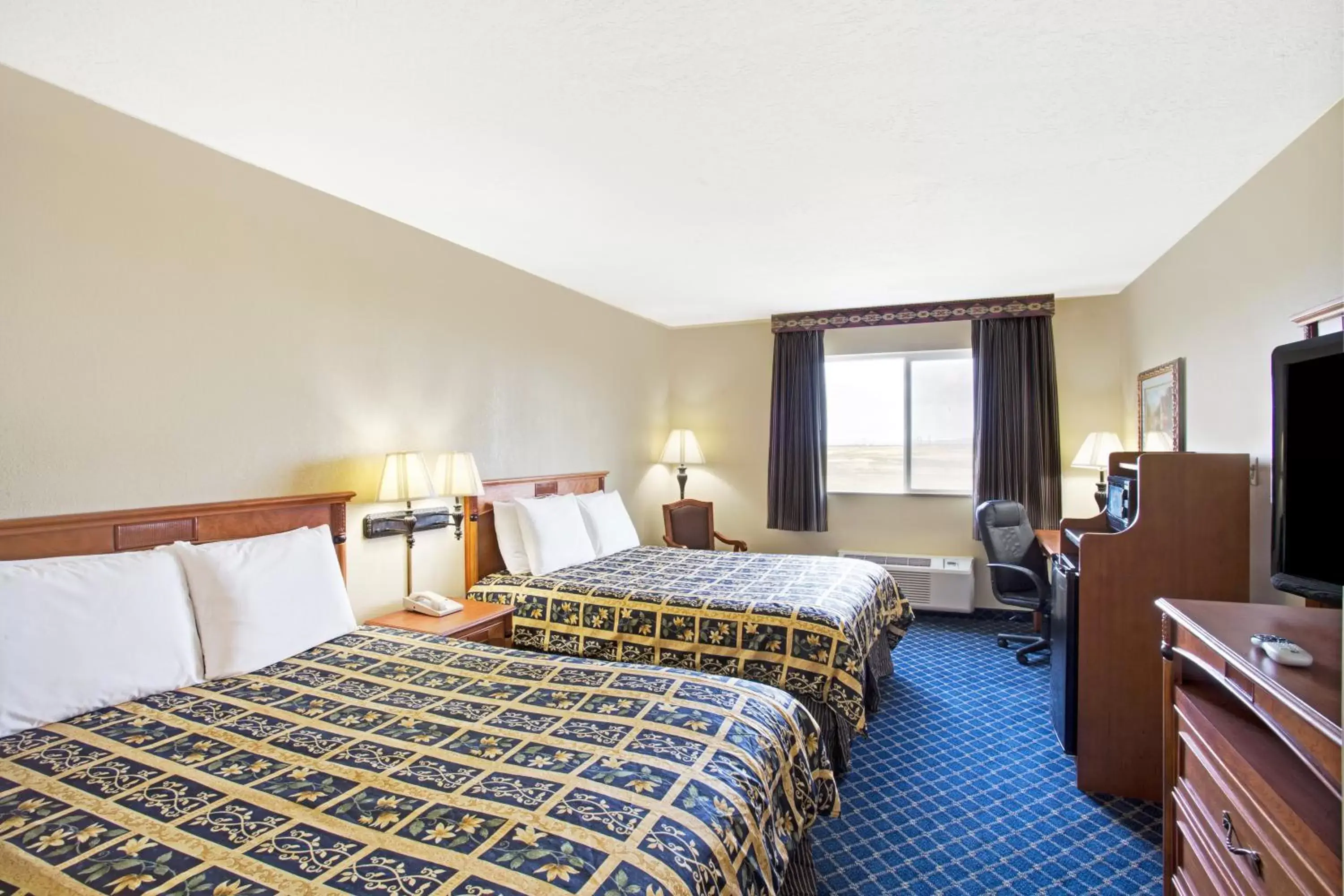 Queen Room with Two Queen Beds - Non-Smoking in Days Inn by Wyndham Brigham City