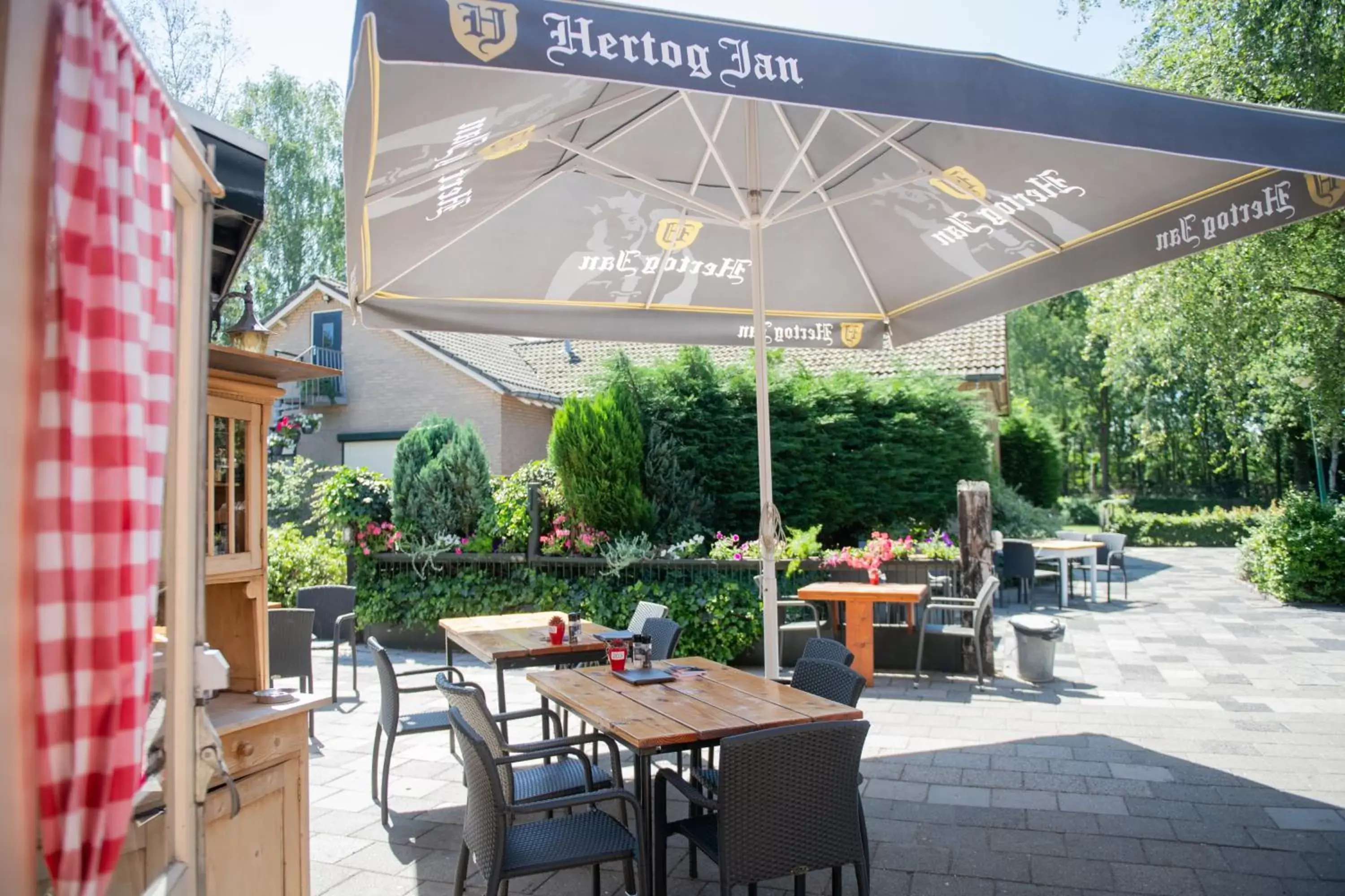 Restaurant/Places to Eat in Natuurpoort van Loon
