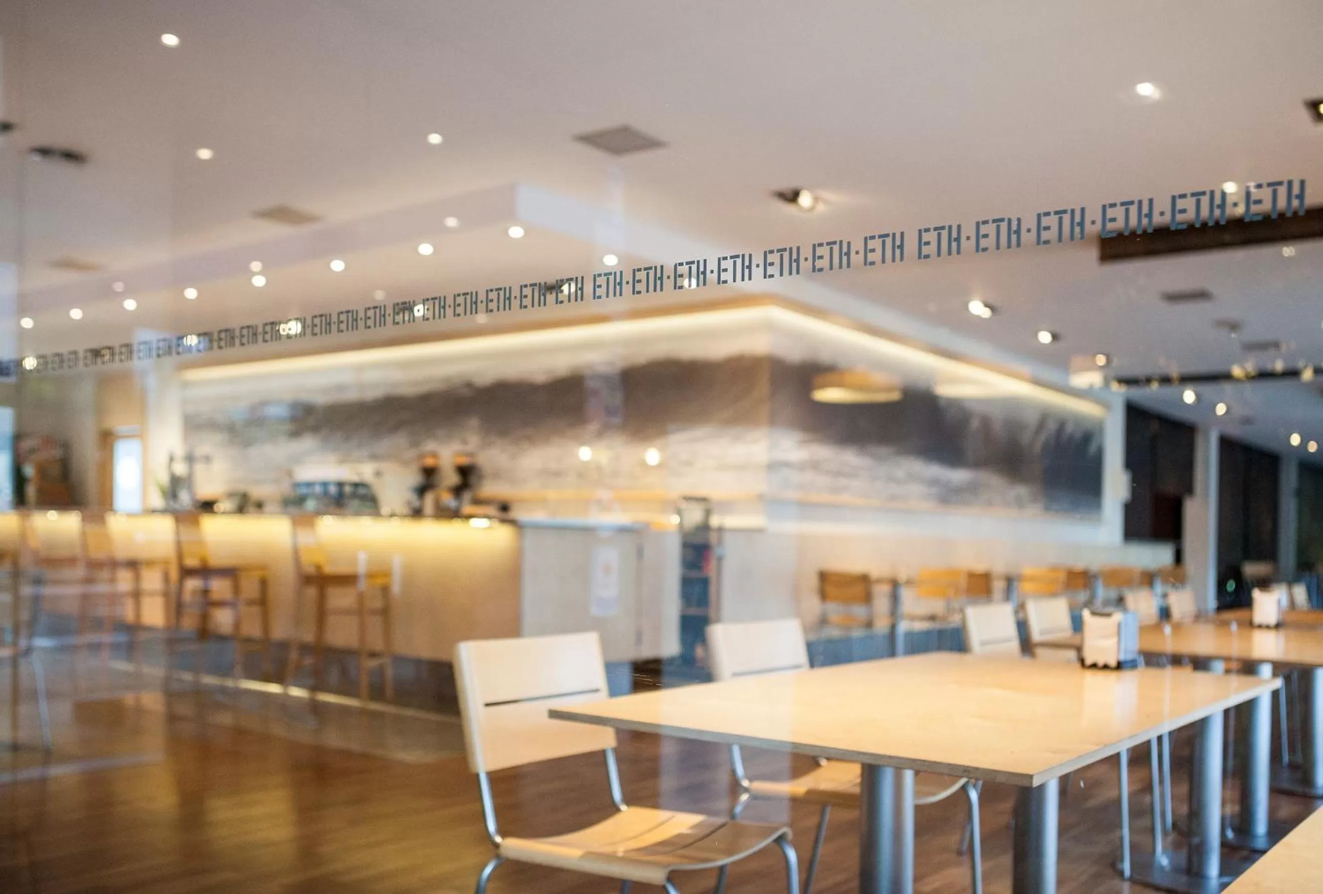 Restaurant/places to eat in ETH Irún