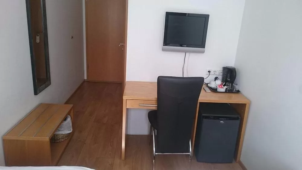 Coffee/tea facilities in 101 Guesthouse Hotel