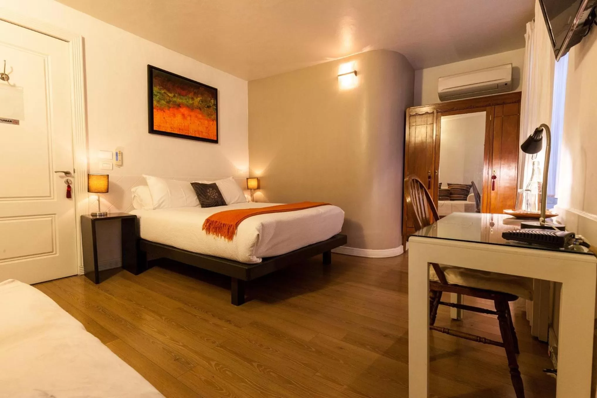 Photo of the whole room, Bed in Hotel Villa Condesa