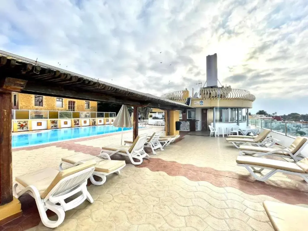 Swimming Pool in Hotel Casa del Sol