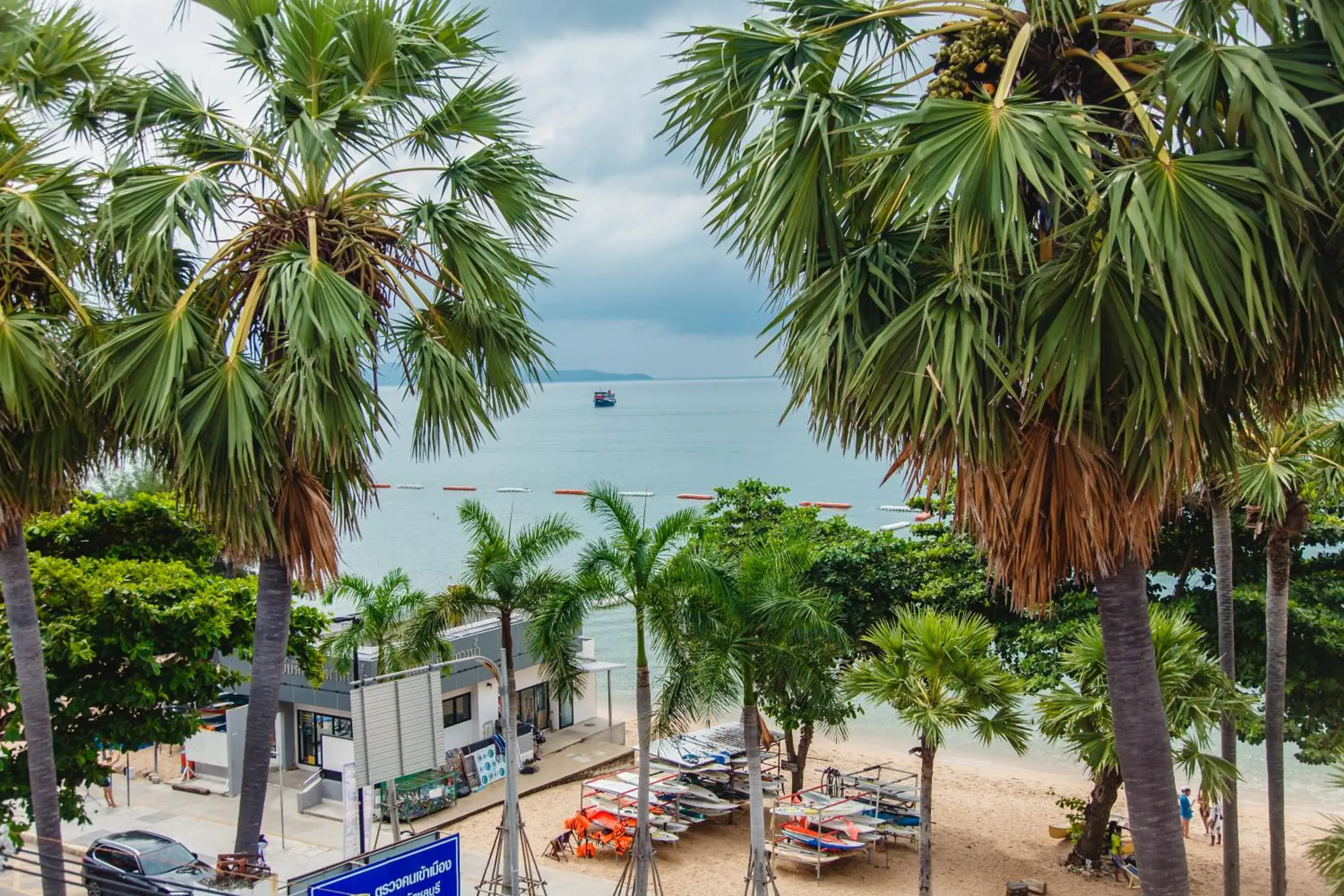 Beach, Sea View in G.I Lodge