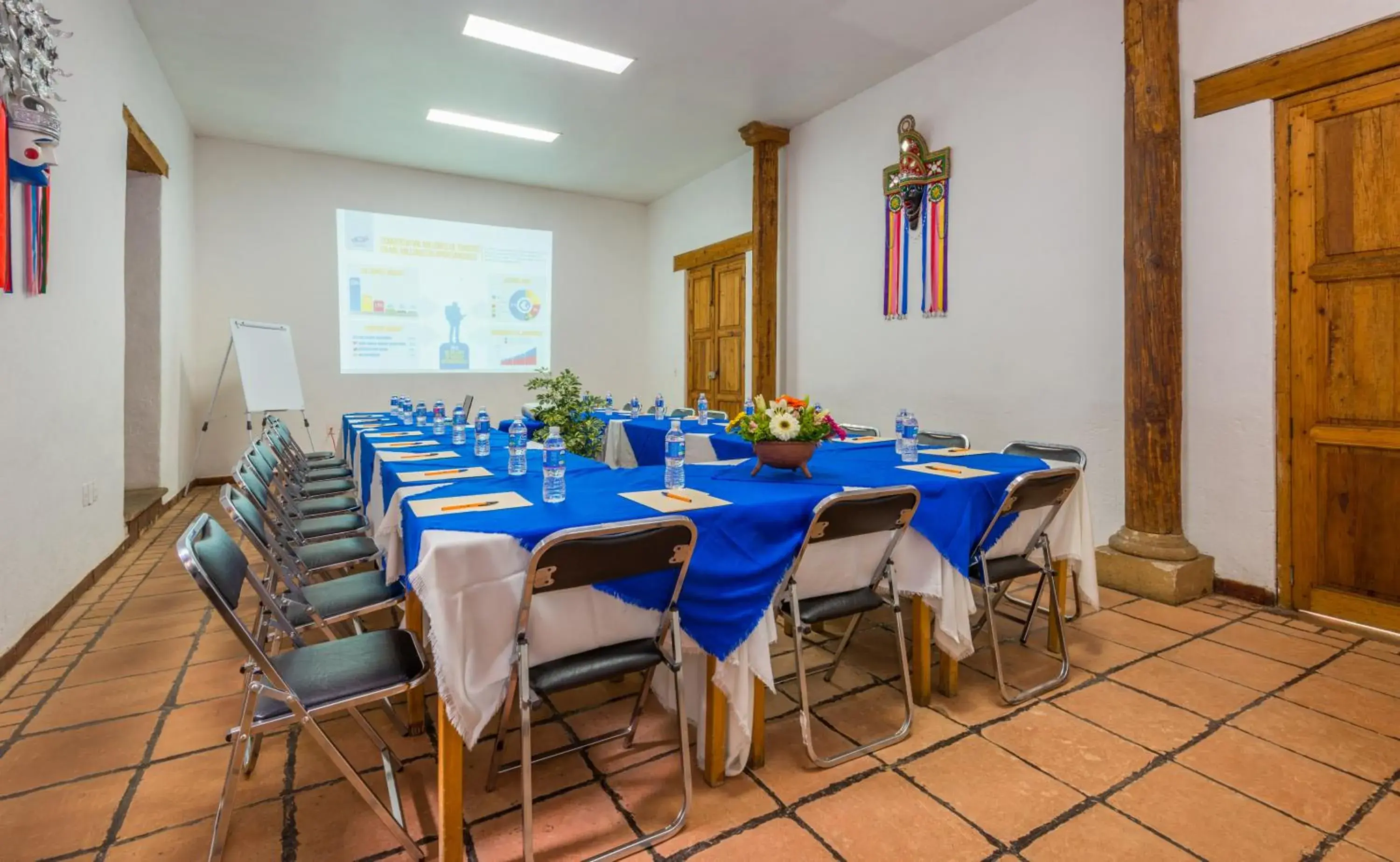 Meeting/conference room, Restaurant/Places to Eat in Hotel Casa del Refugio
