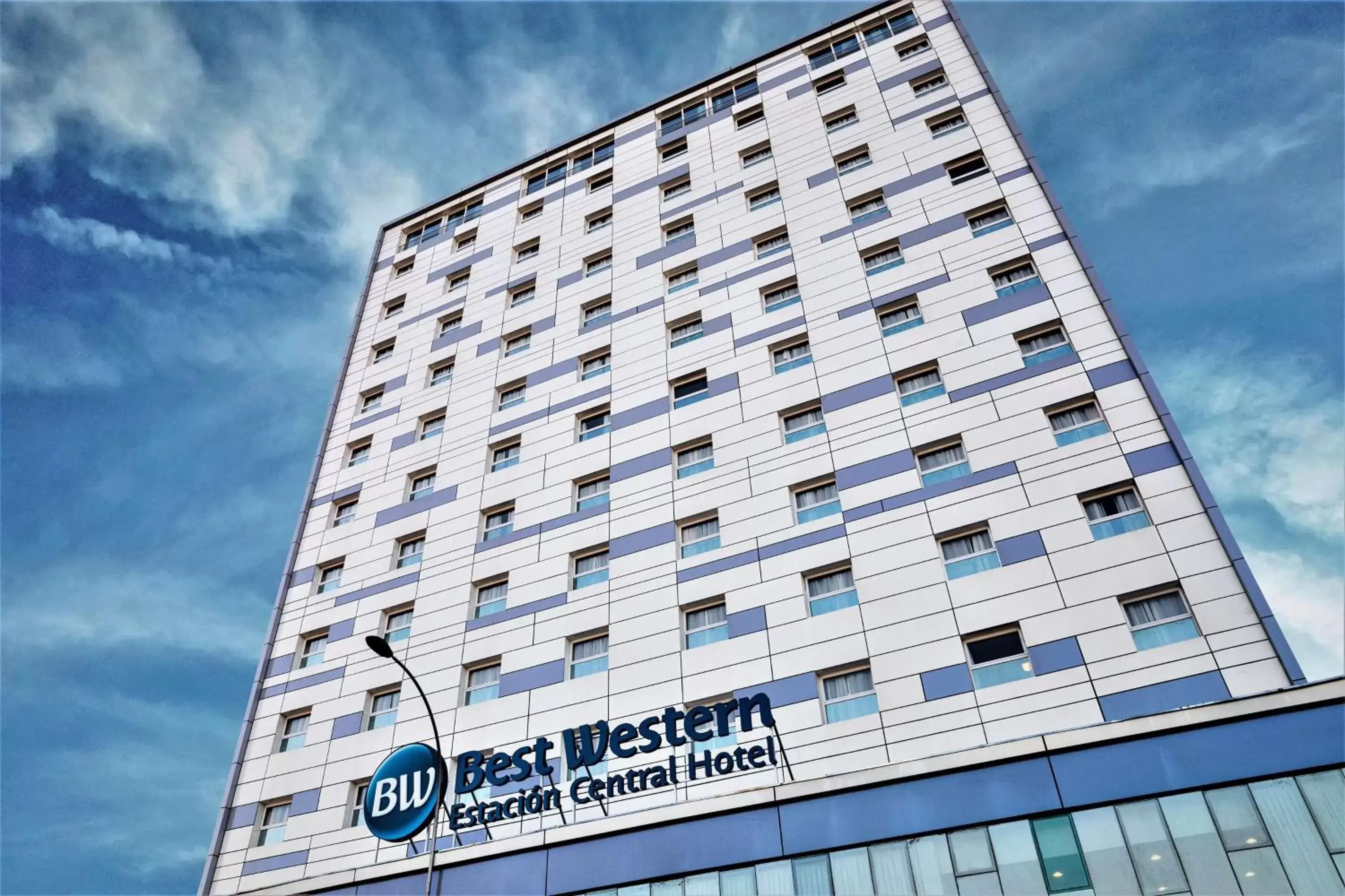 Property Building in Best Western Estacion Central