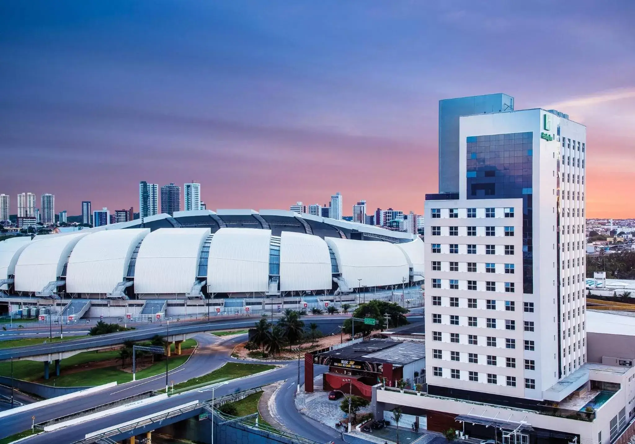 Property building in Holiday Inn Natal, an IHG Hotel