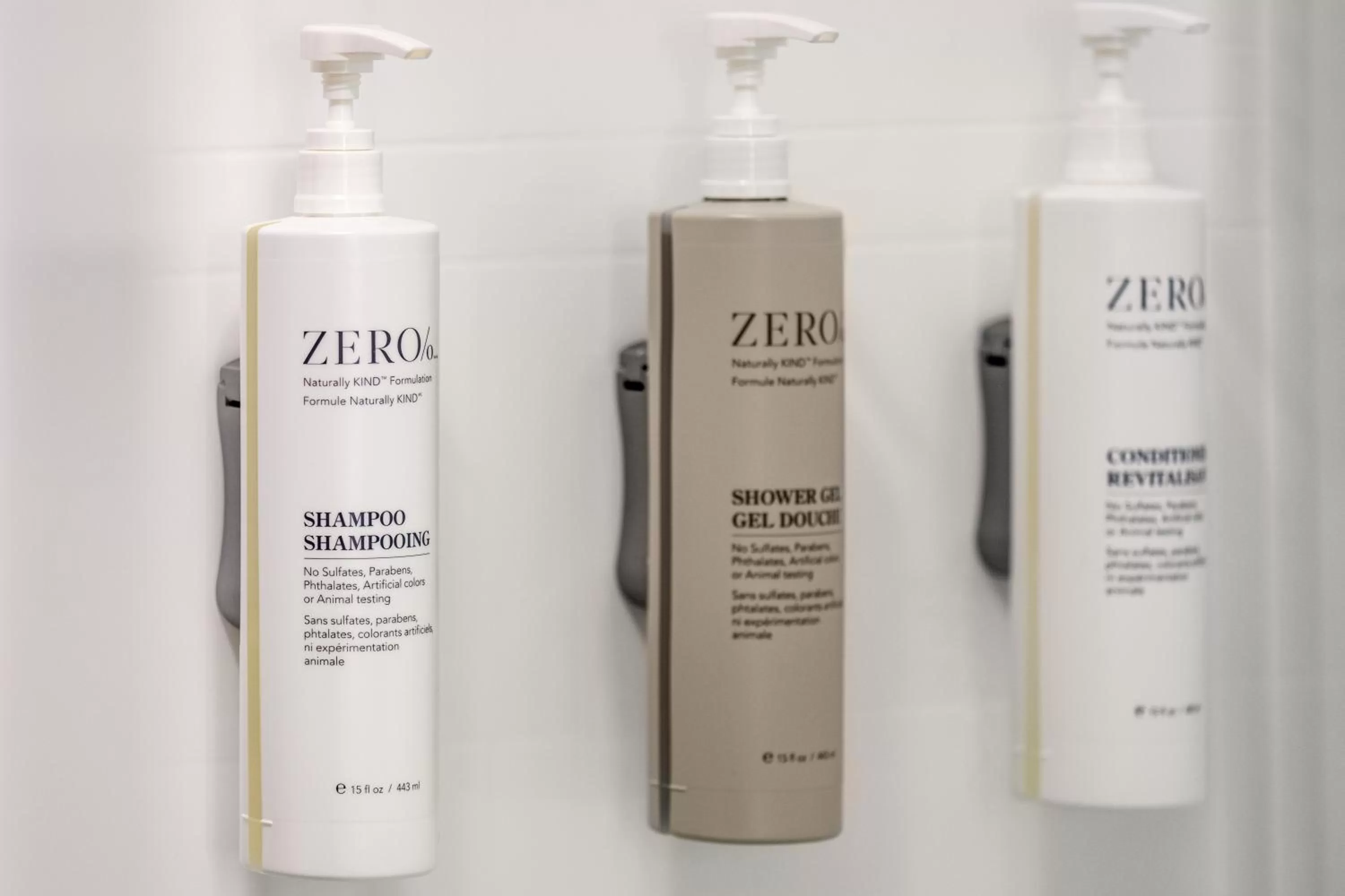 Bathroom in Hampton Inn & Suites - Roanoke-Downtown, VA