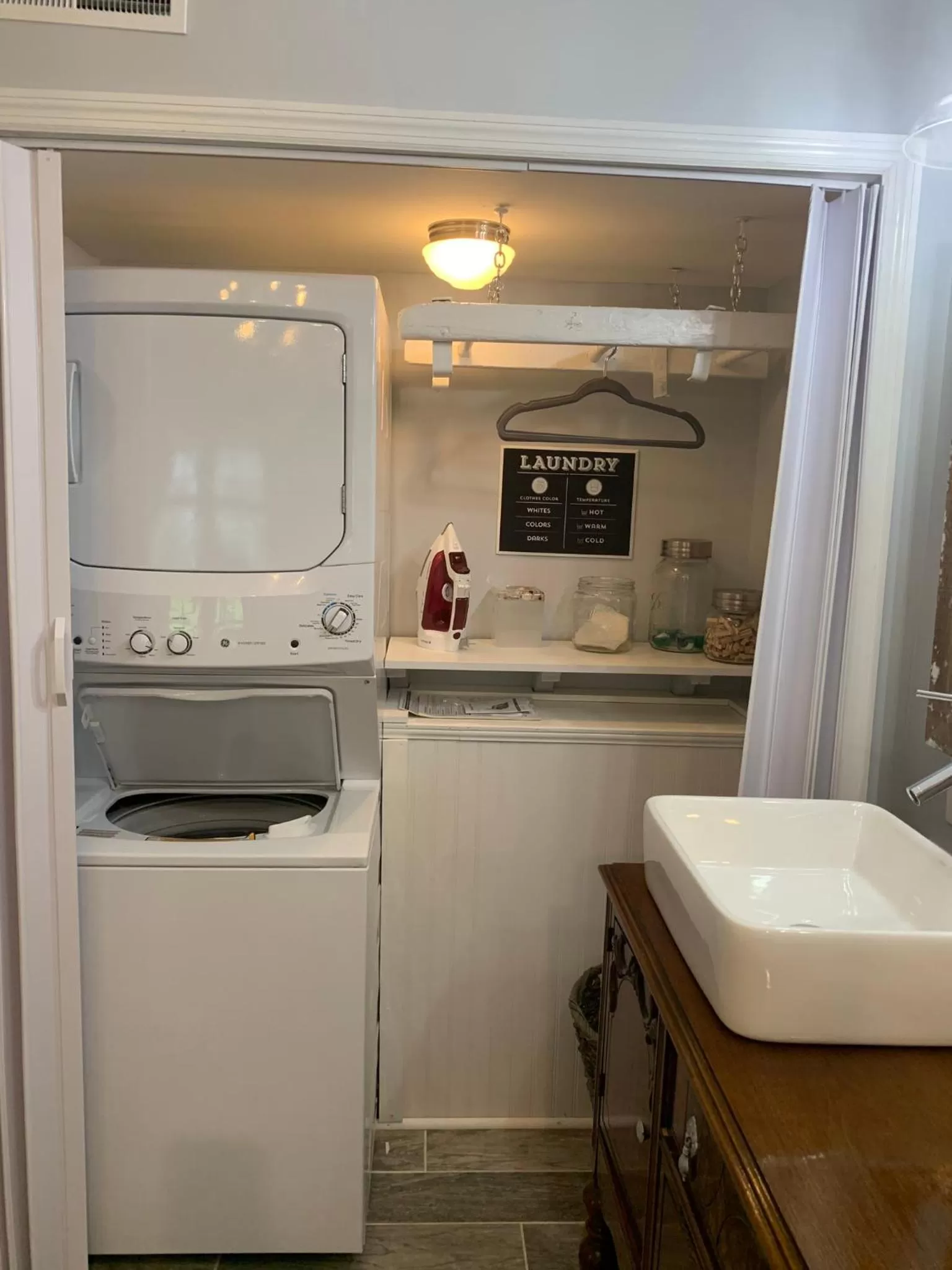 Bathroom in Caroline's Bed and Breakfast