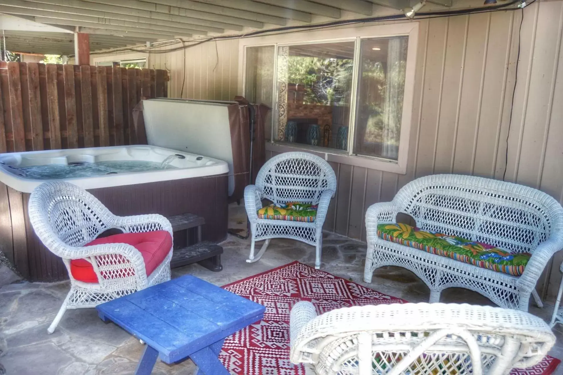 Hot Tub in The Inn on Fall River & Fall River Cabins