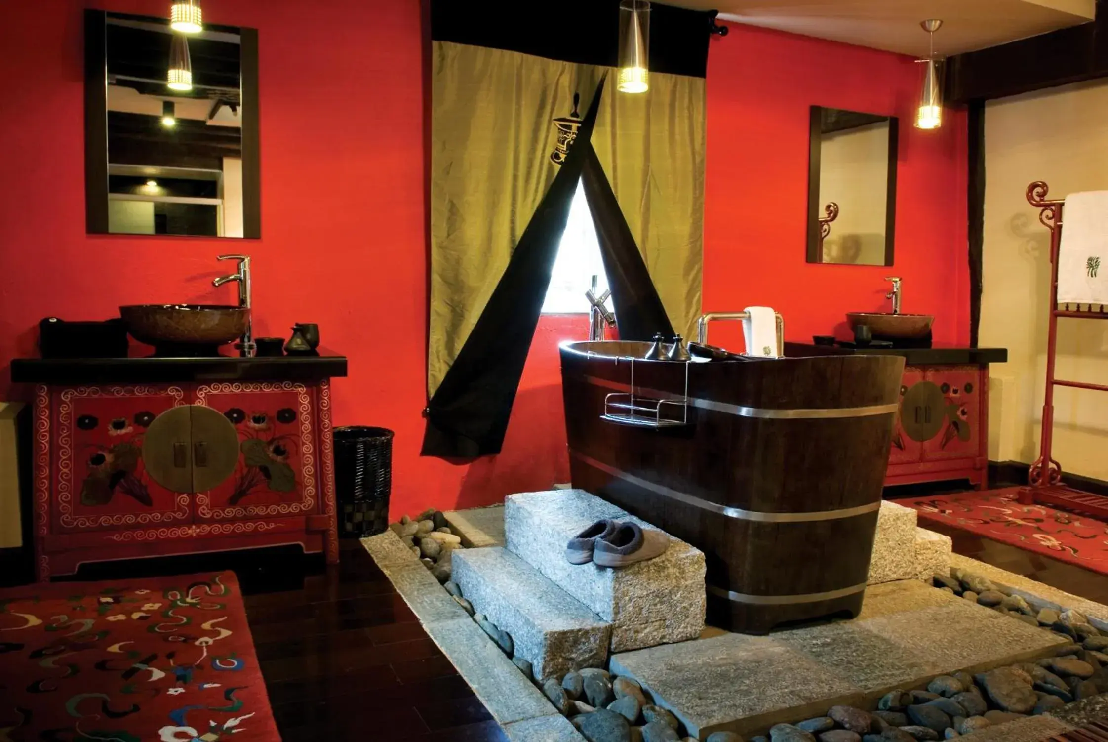 Bathroom in Banyan Tree Ringha