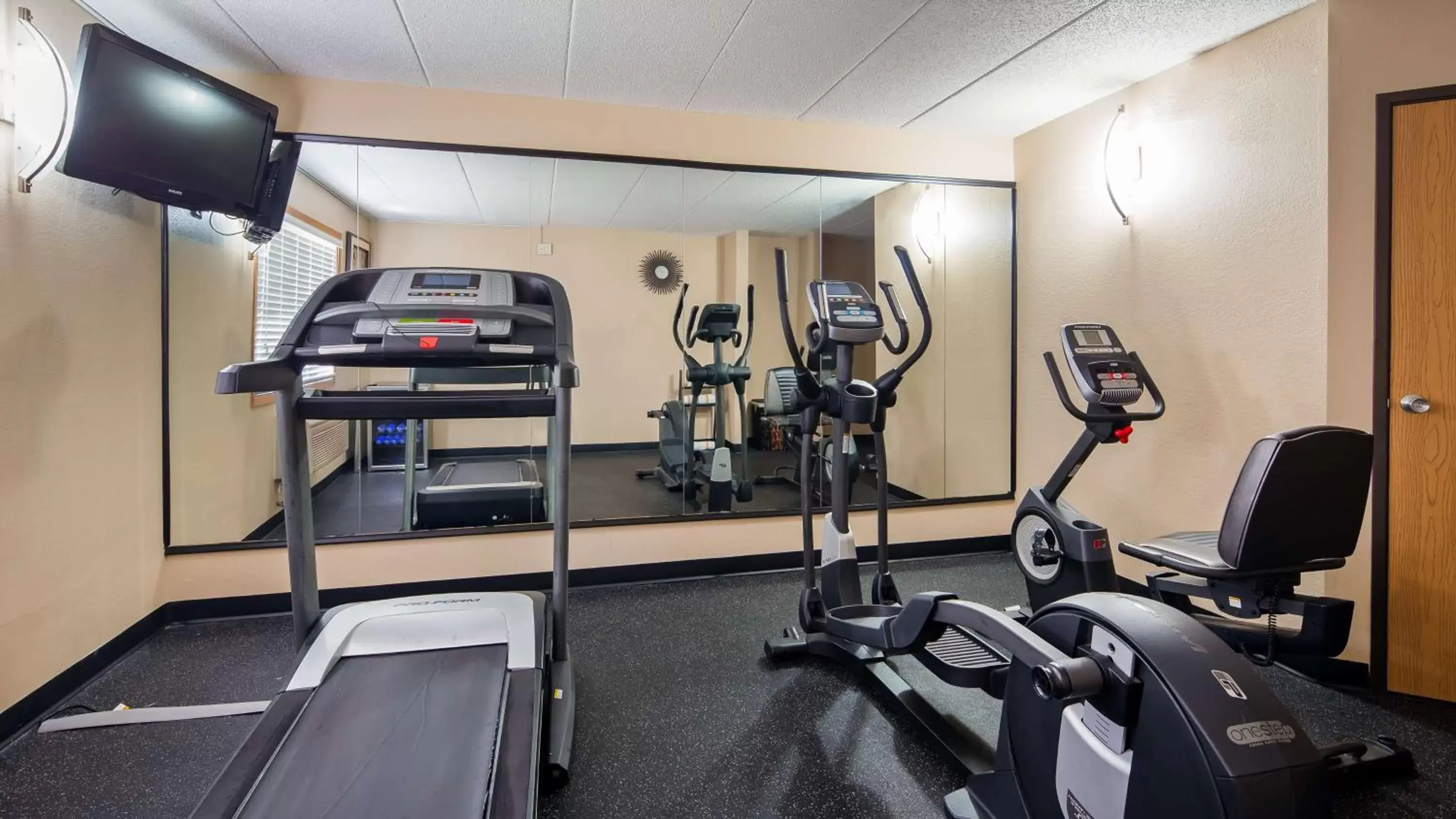 Fitness centre/facilities, Fitness Center/Facilities in Best Western Germantown Inn