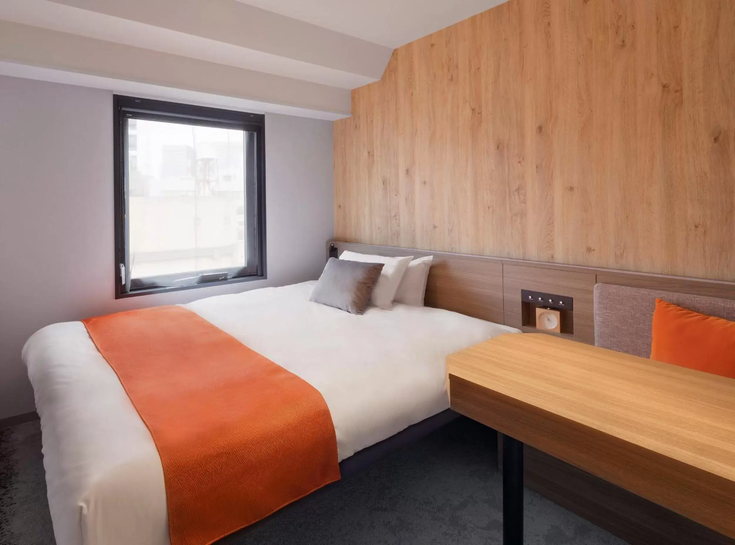 Bed in the b ochanomizu Bed in the b ochanomizu