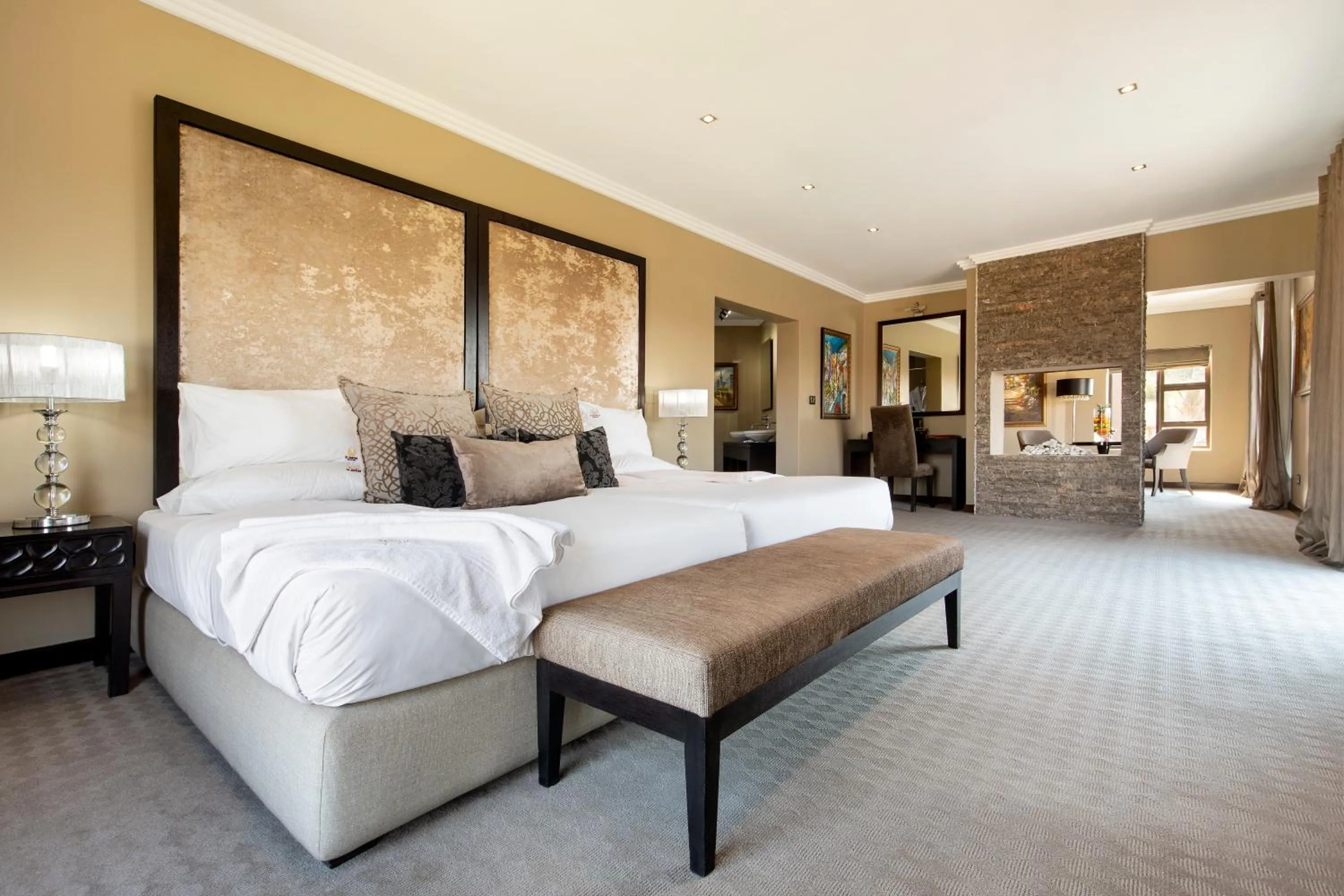 Bedroom, Bed in St Andrews Hotel and Spa