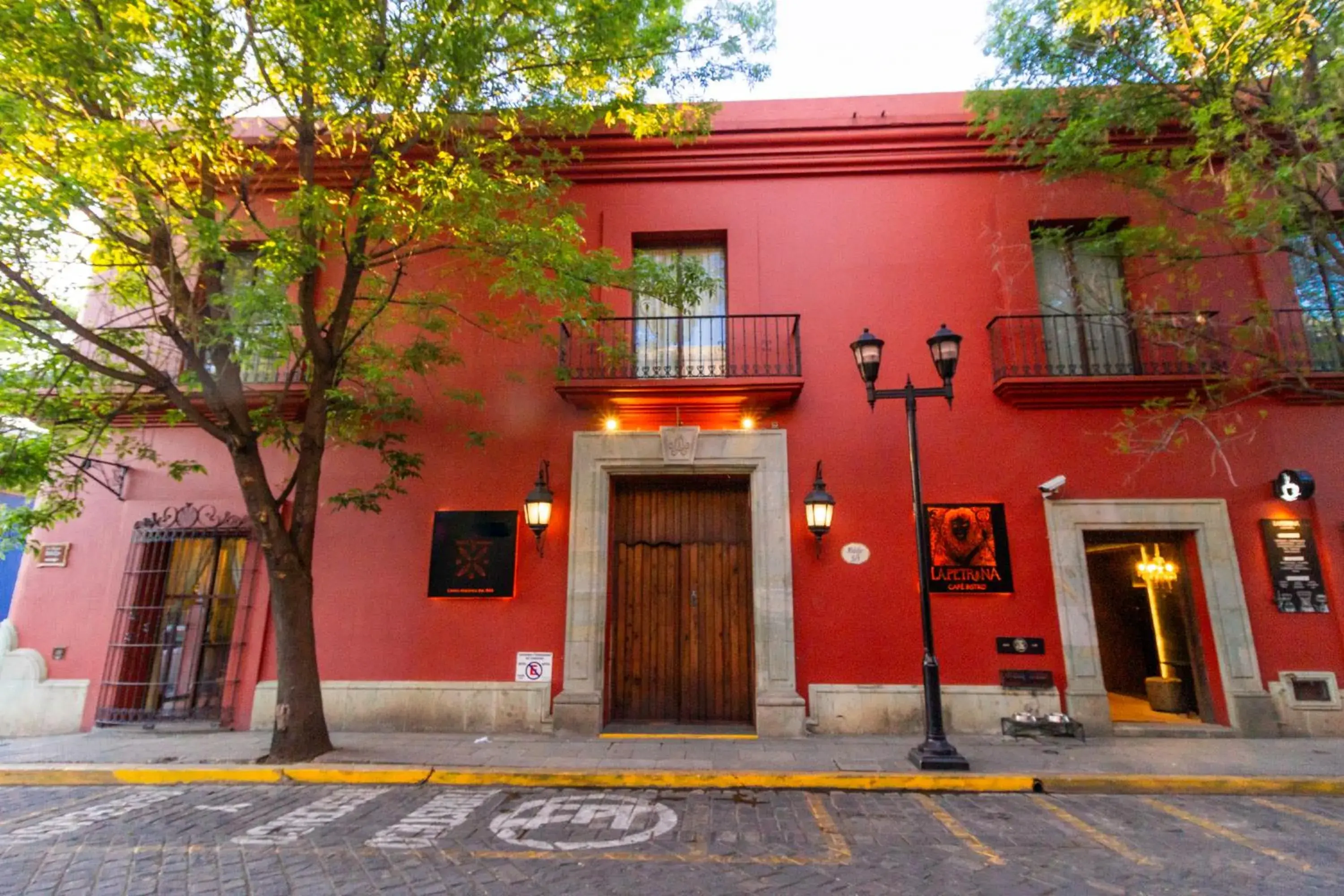 Property Building in La Noria Centro Histórico