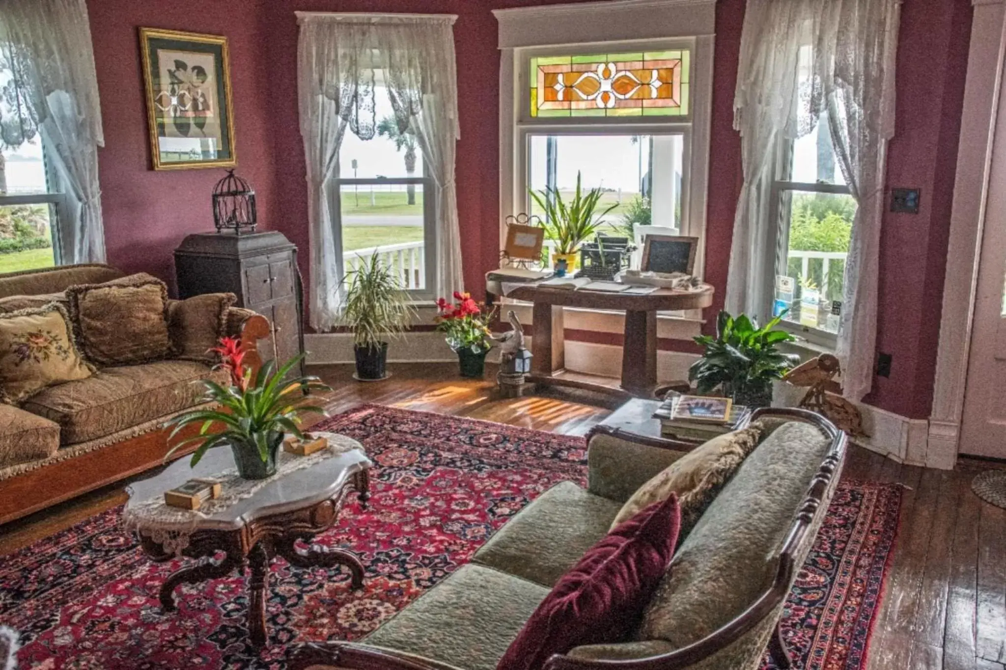 Lobby or reception, Seating Area in The Peaceful Pelican LLC