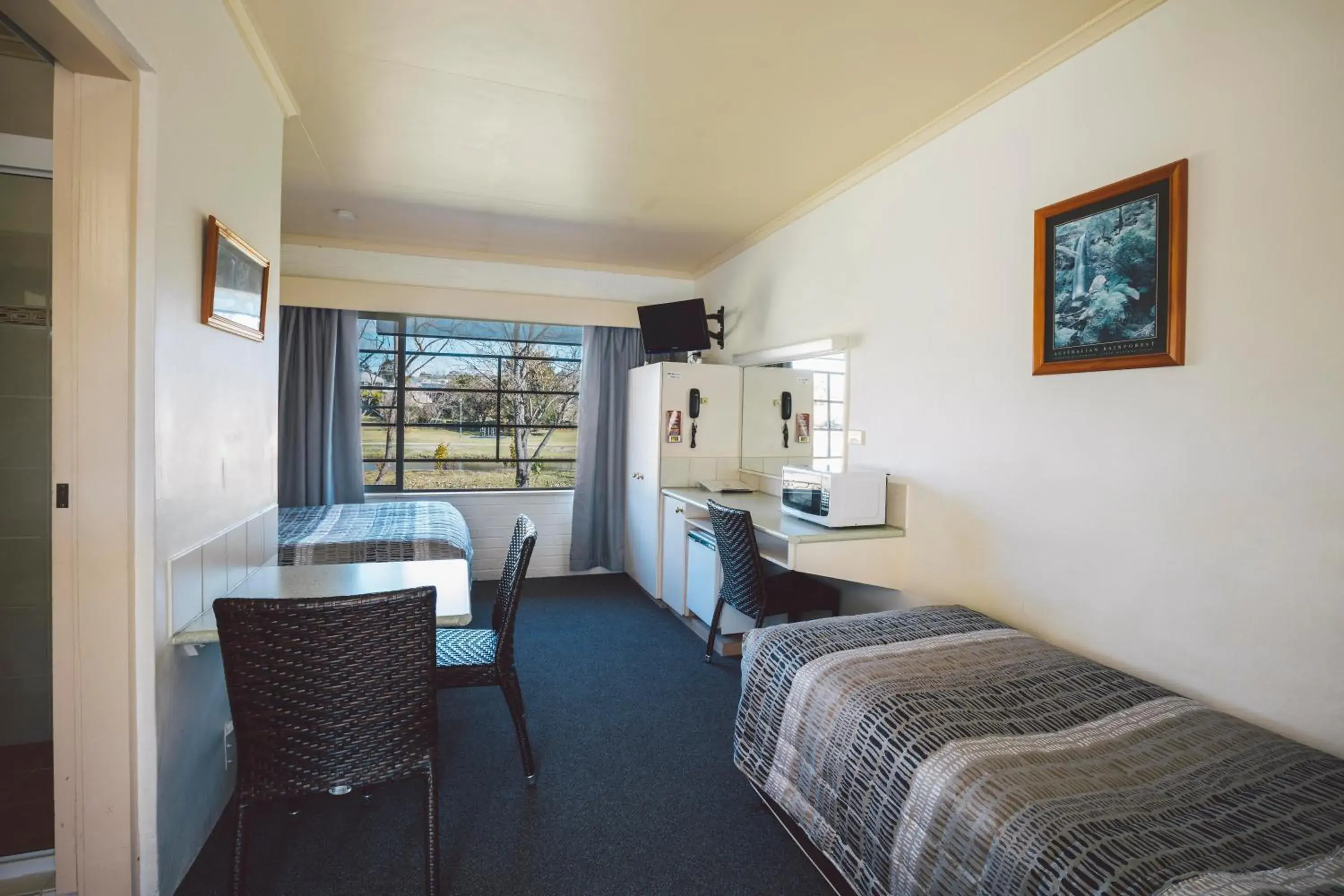 Seating Area in Boulevard Motel