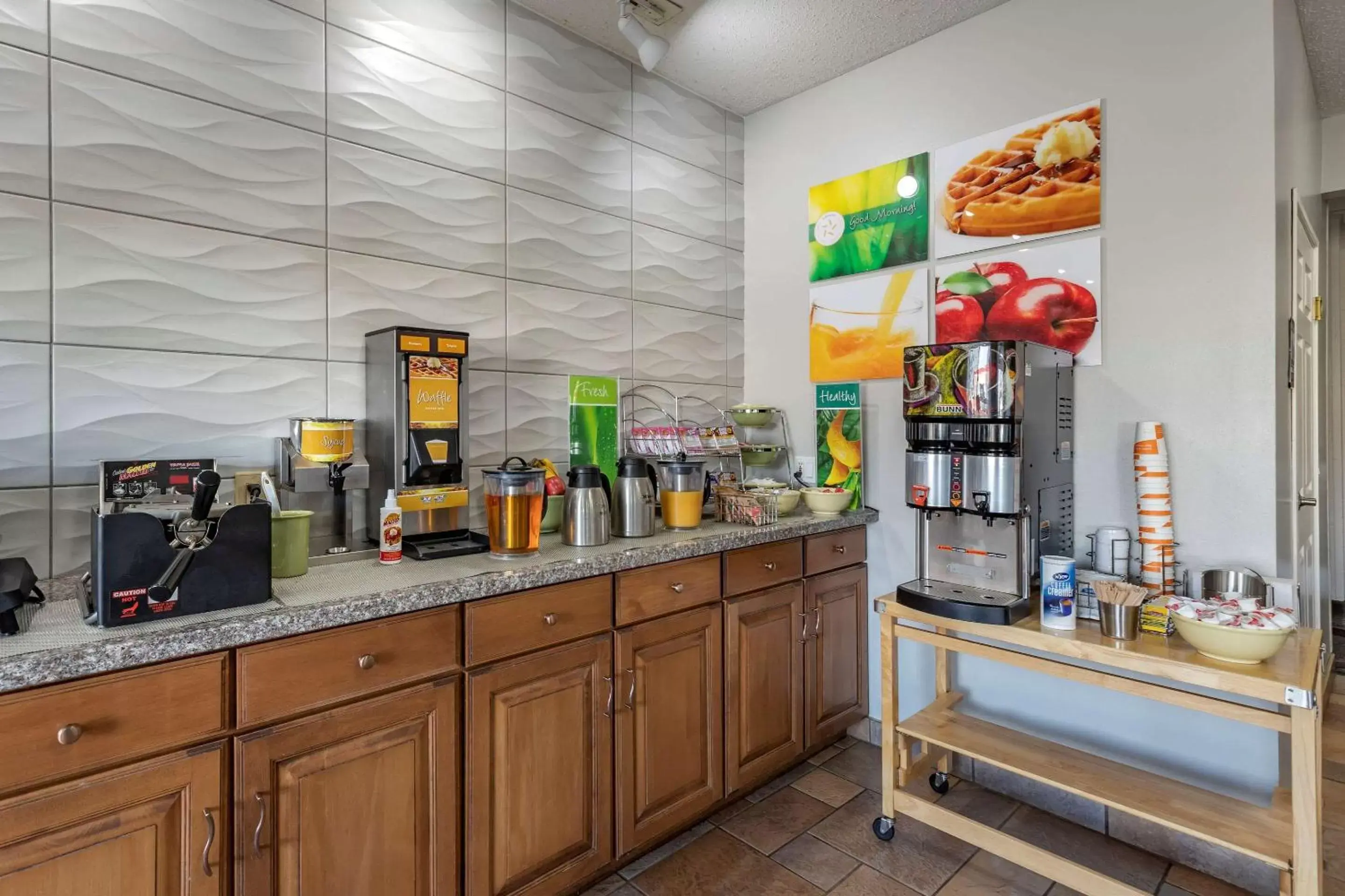 Restaurant/places to eat in Quality Inn Kirksville Restaurant/places to eat in Quality Inn Kirksville