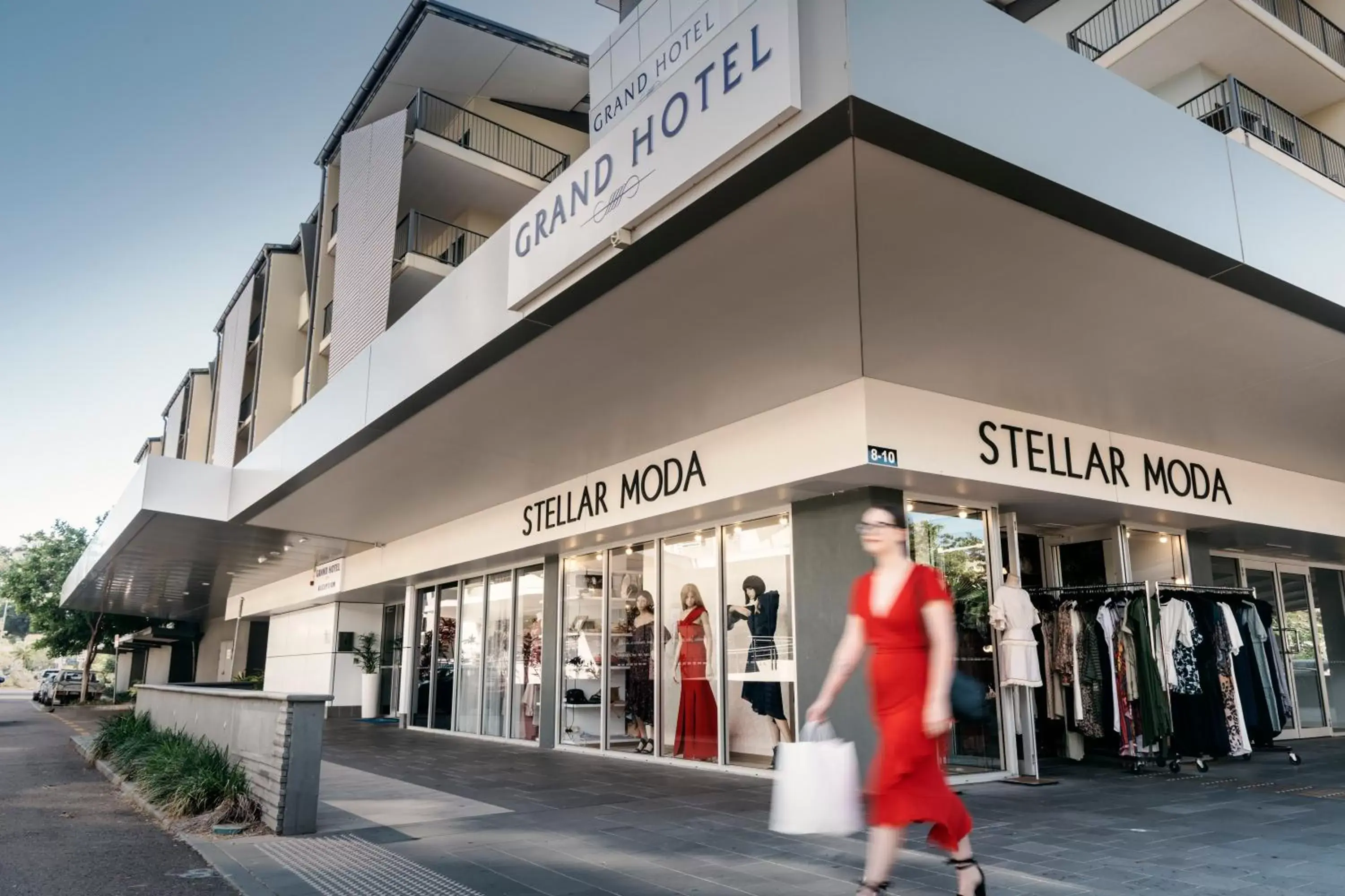 Facade/entrance, Property Building in Grand Hotel and Apartments Townsville